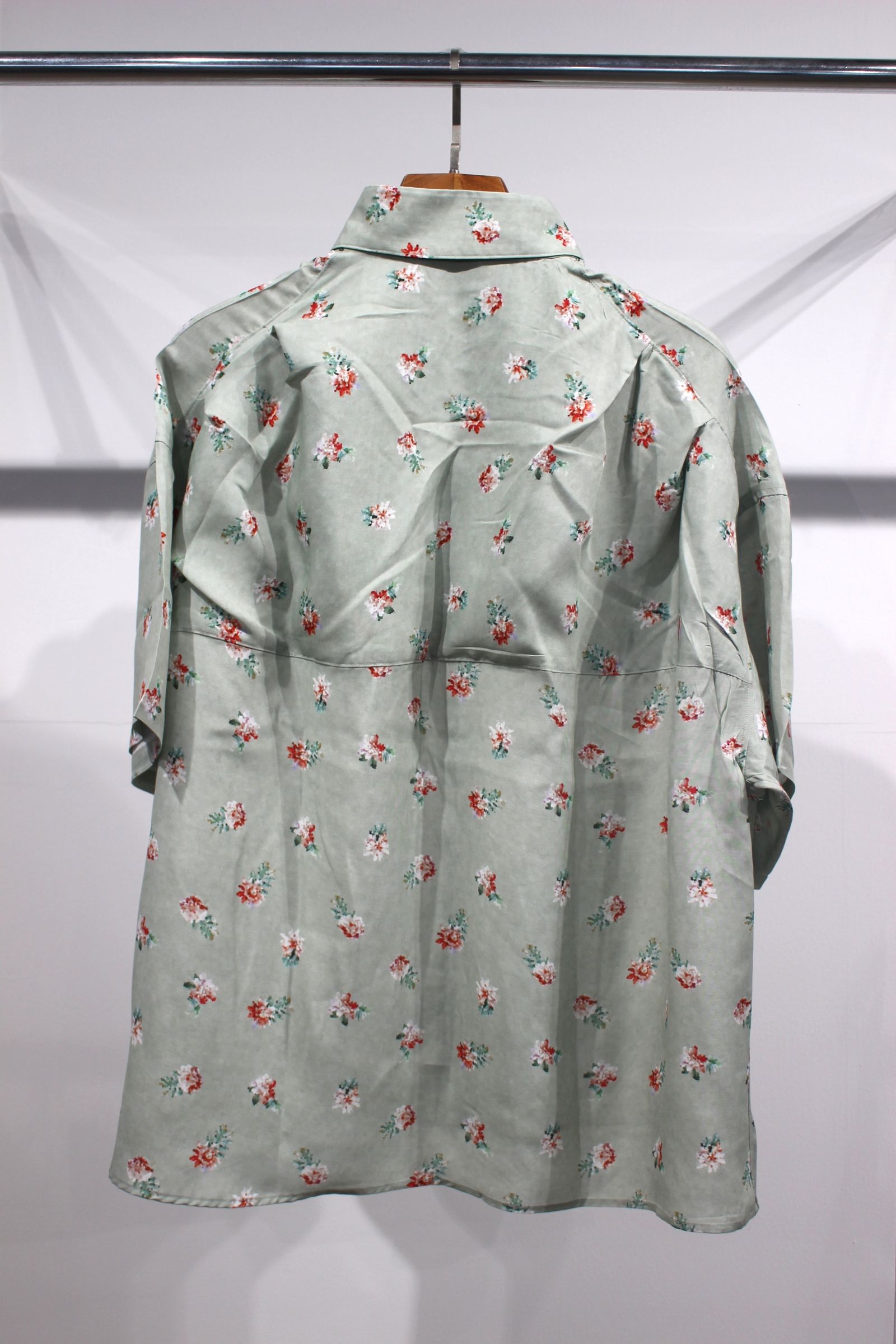 JieDa - FLOWER OVERSIZED SHIRT S/S/シャツ | NapsNote