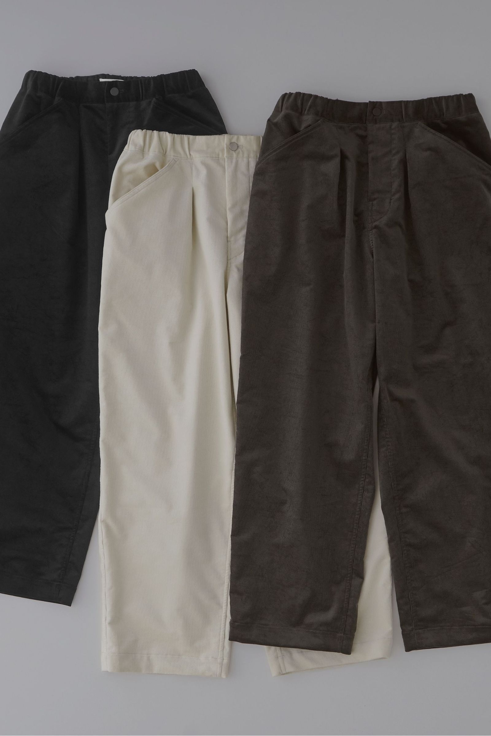 DEVIN Cords Ez Trousers | BLACK | パンツ