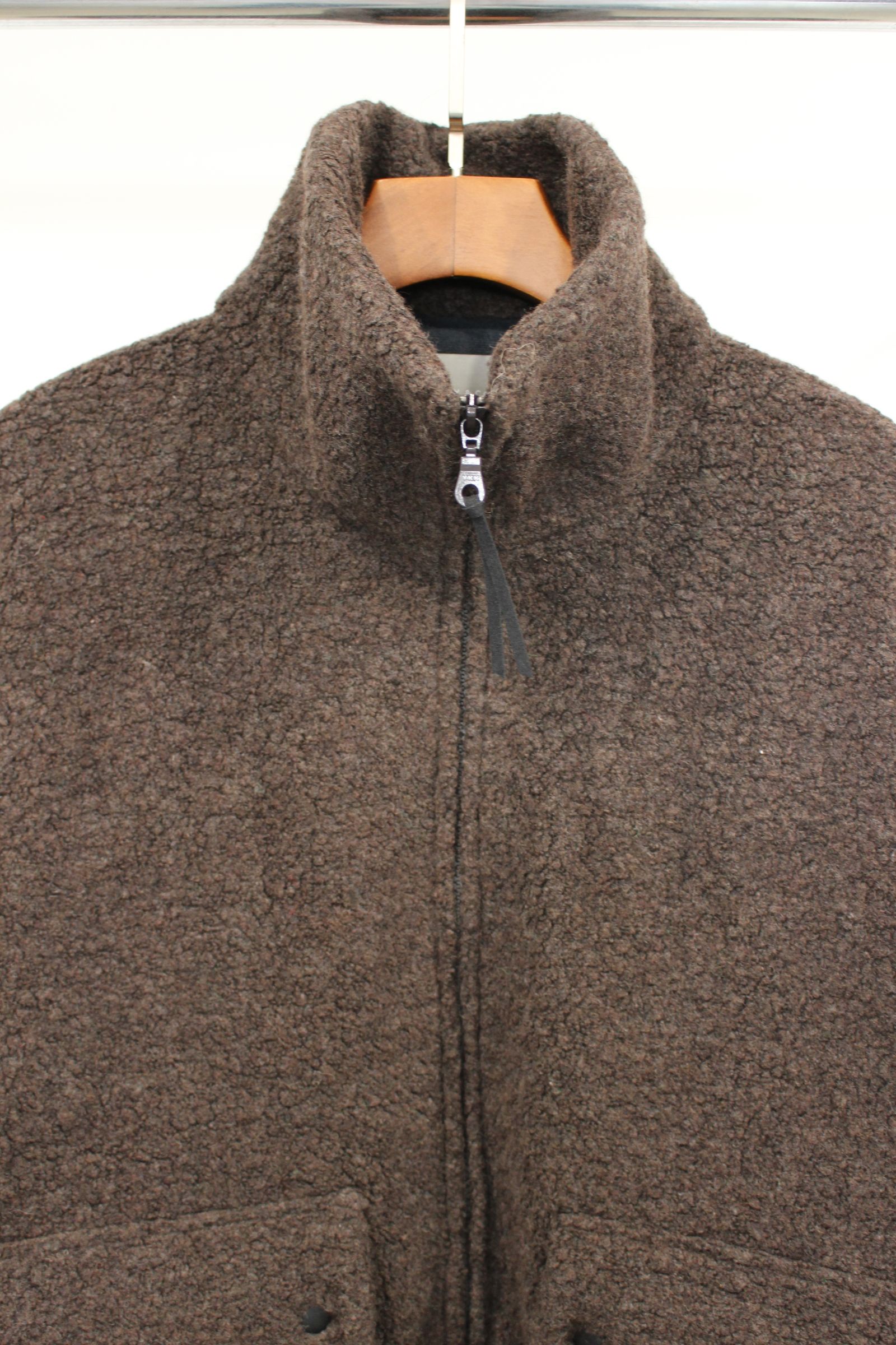 RECYCLED WOOL TUBE-NECK BLOUSON/D.BROWN