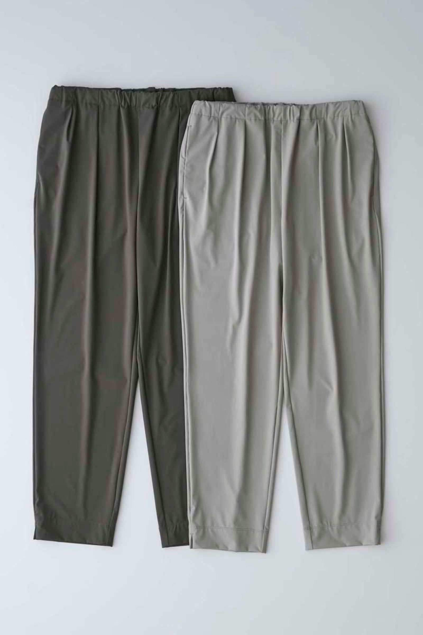 2TUCK TAPERED EZ PANTS -solid- | LT.GRAY | パンツ