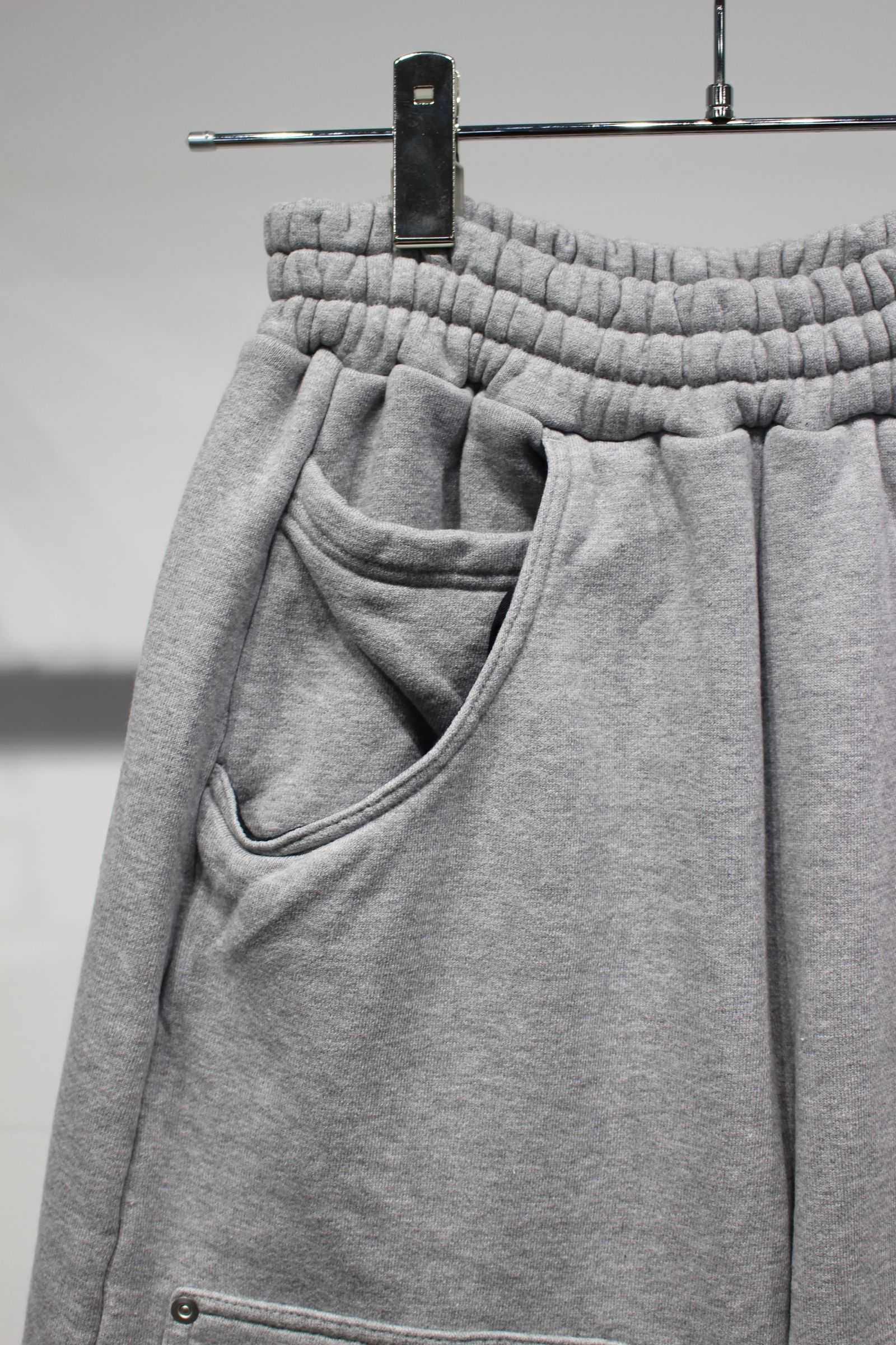 3/4 DOUBLE KNEE SWEAT PANTS | HEATHER GRAY | ショートパンツ
