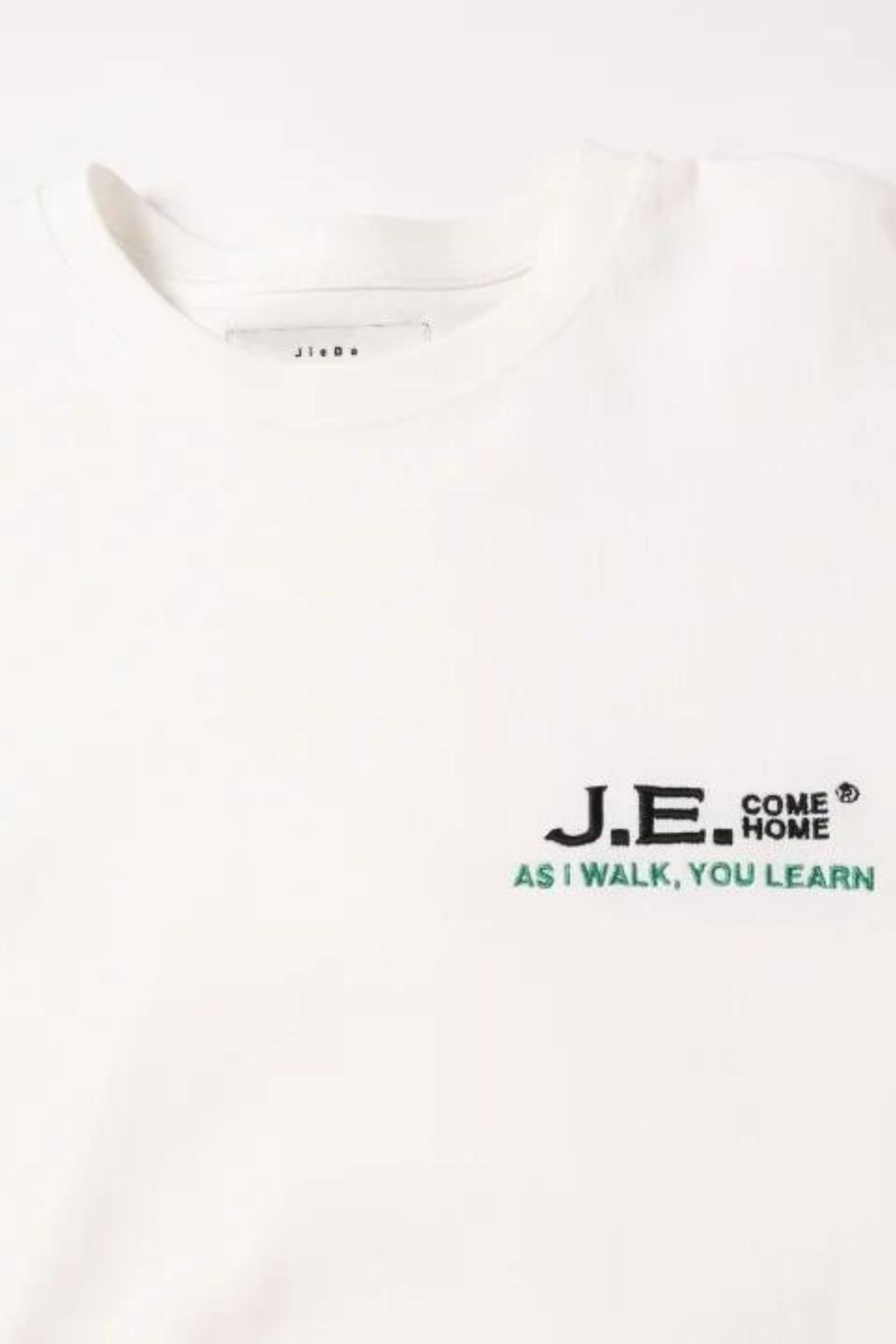 JE EMBROIDERY TEE | WHITE | Tシャツ