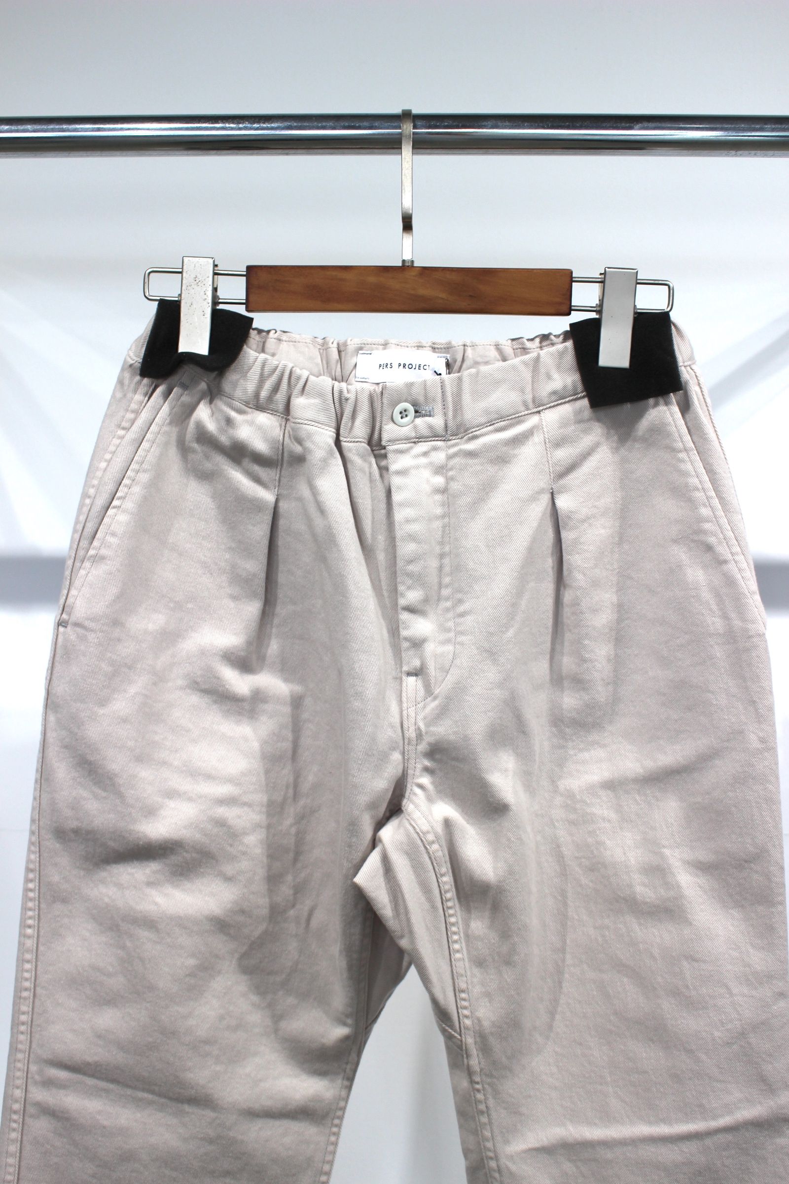 VICTOR EZ NARROW TROUSERS/テーパードイージーパンツ