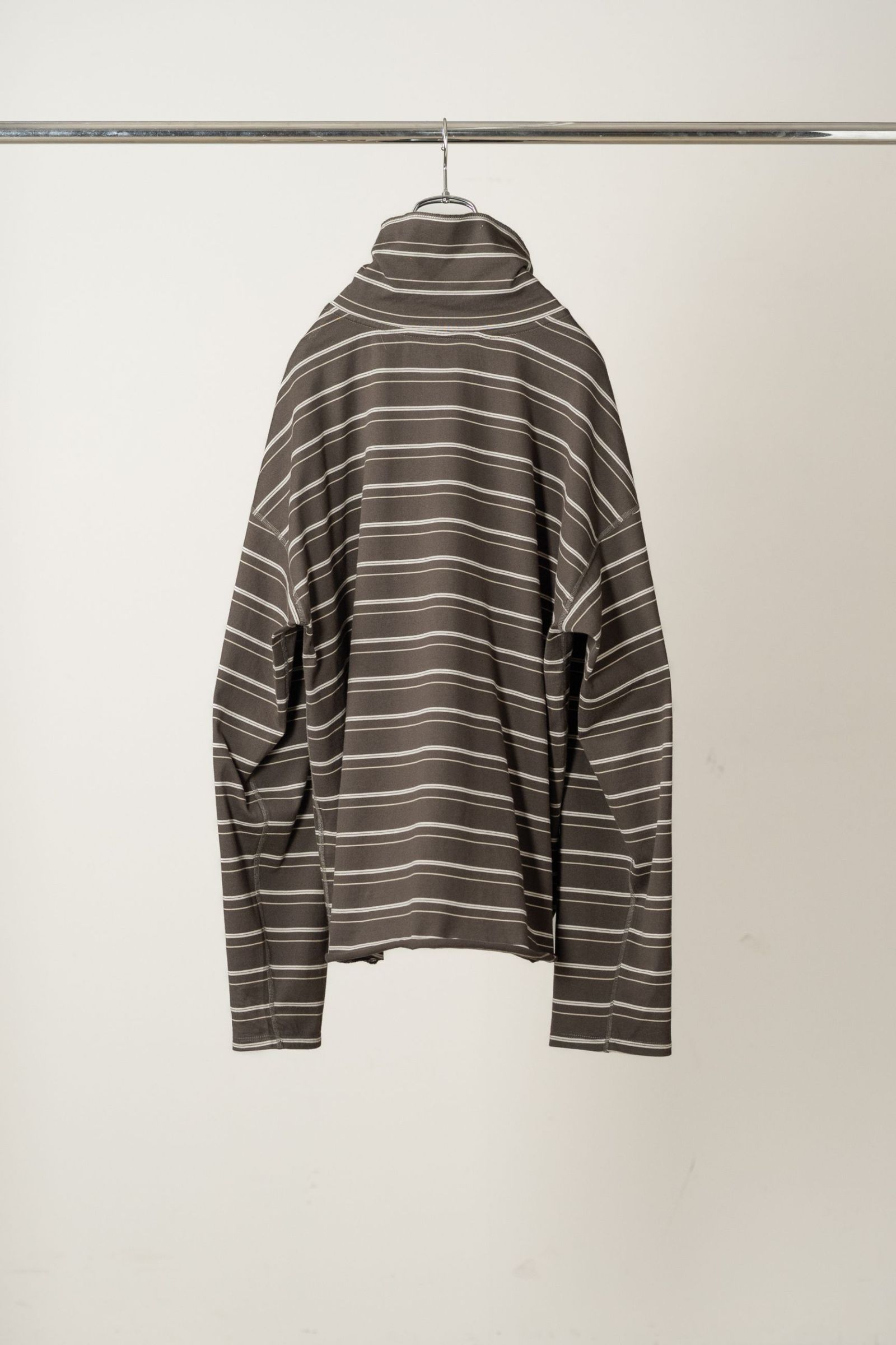 TURTLENECK BORDER LS T-SHIRT | BLACK | カットソー