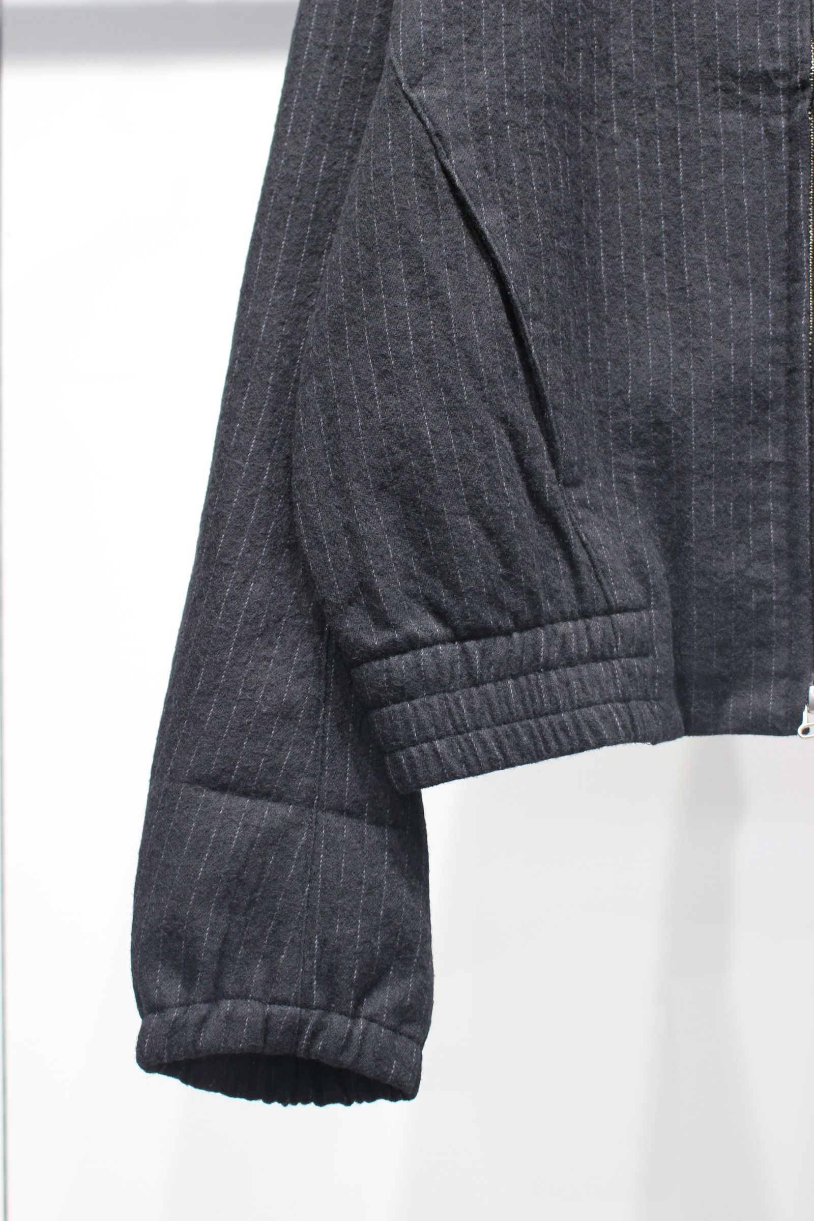 LEATHER COLLAR SHORT JACKET | BLACK STRIPE | ライトアウター