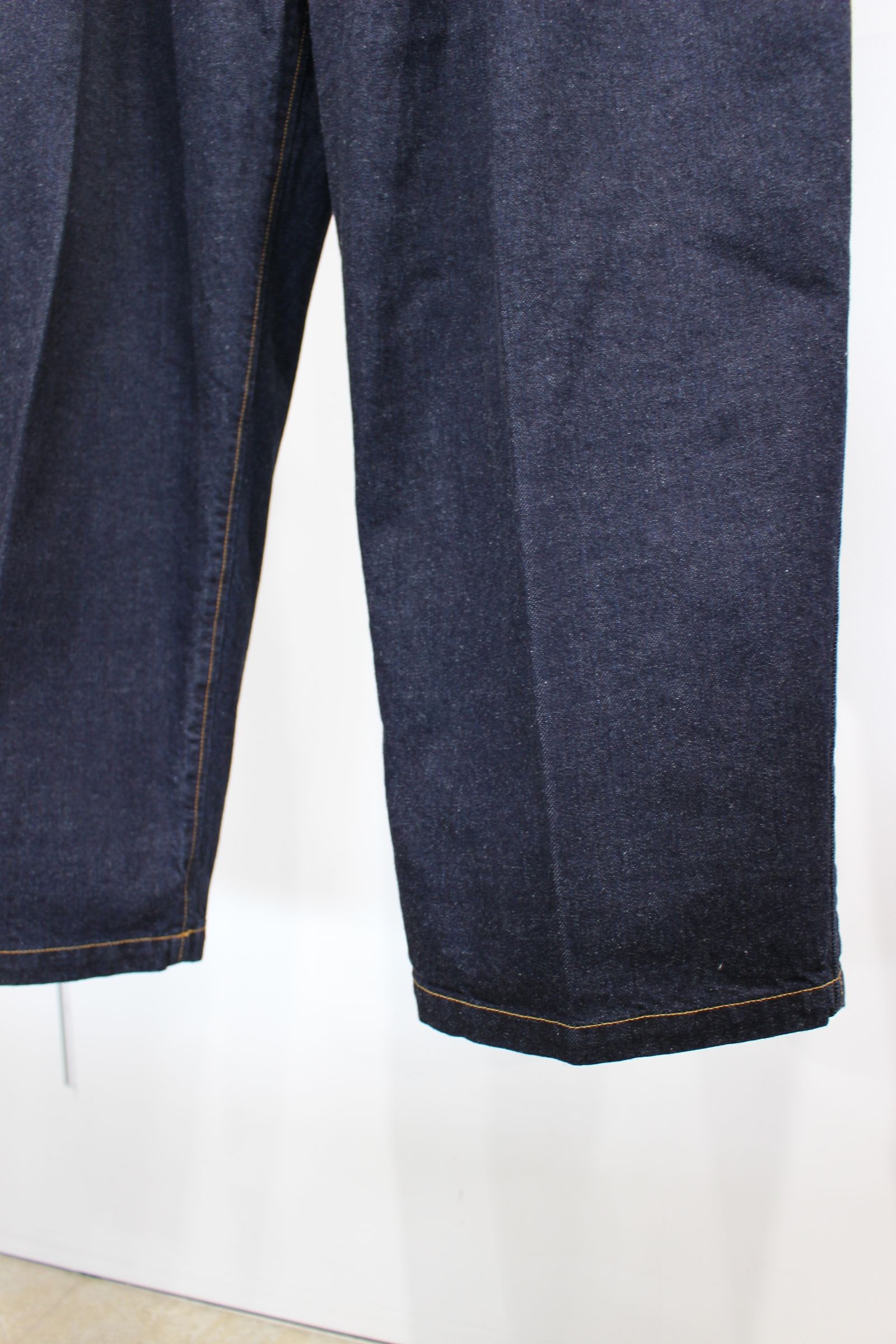 ANCELLM - BELTED DENIM TUCK WIDE PANTS/INDIGO | NapsNote