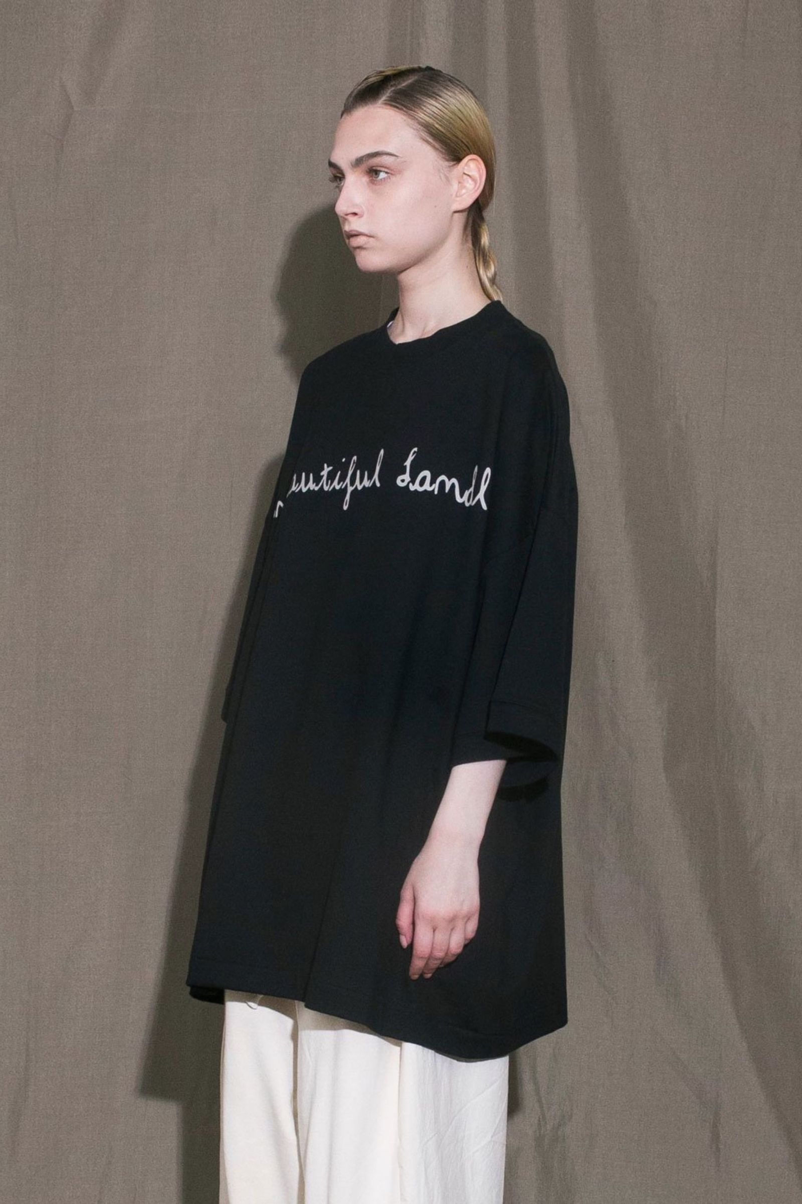 SUAI-SUAI JERSEY LOGO T-SHIRT/ビッグプリントTEE