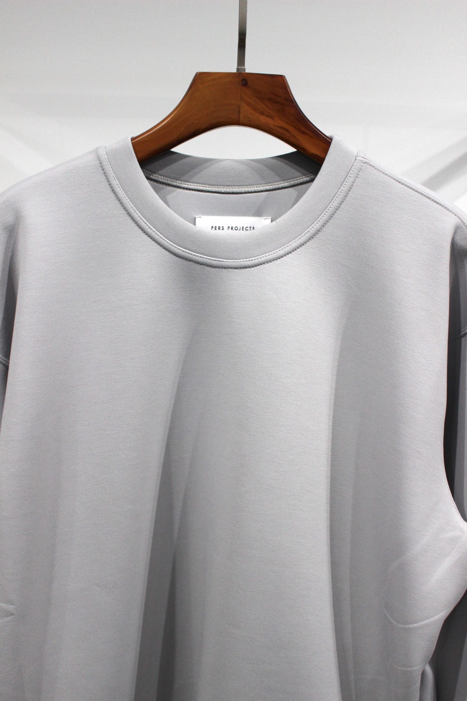 VICTOR CREW SWEAT/LT. GRAY