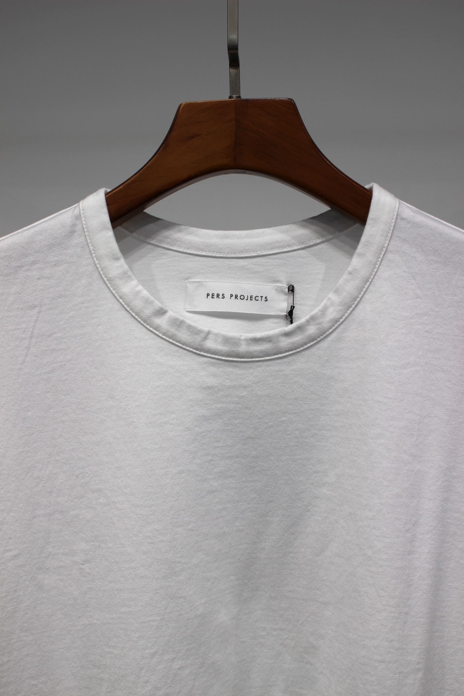 VICTOR S/S CN TEE | WHITE | カットソー