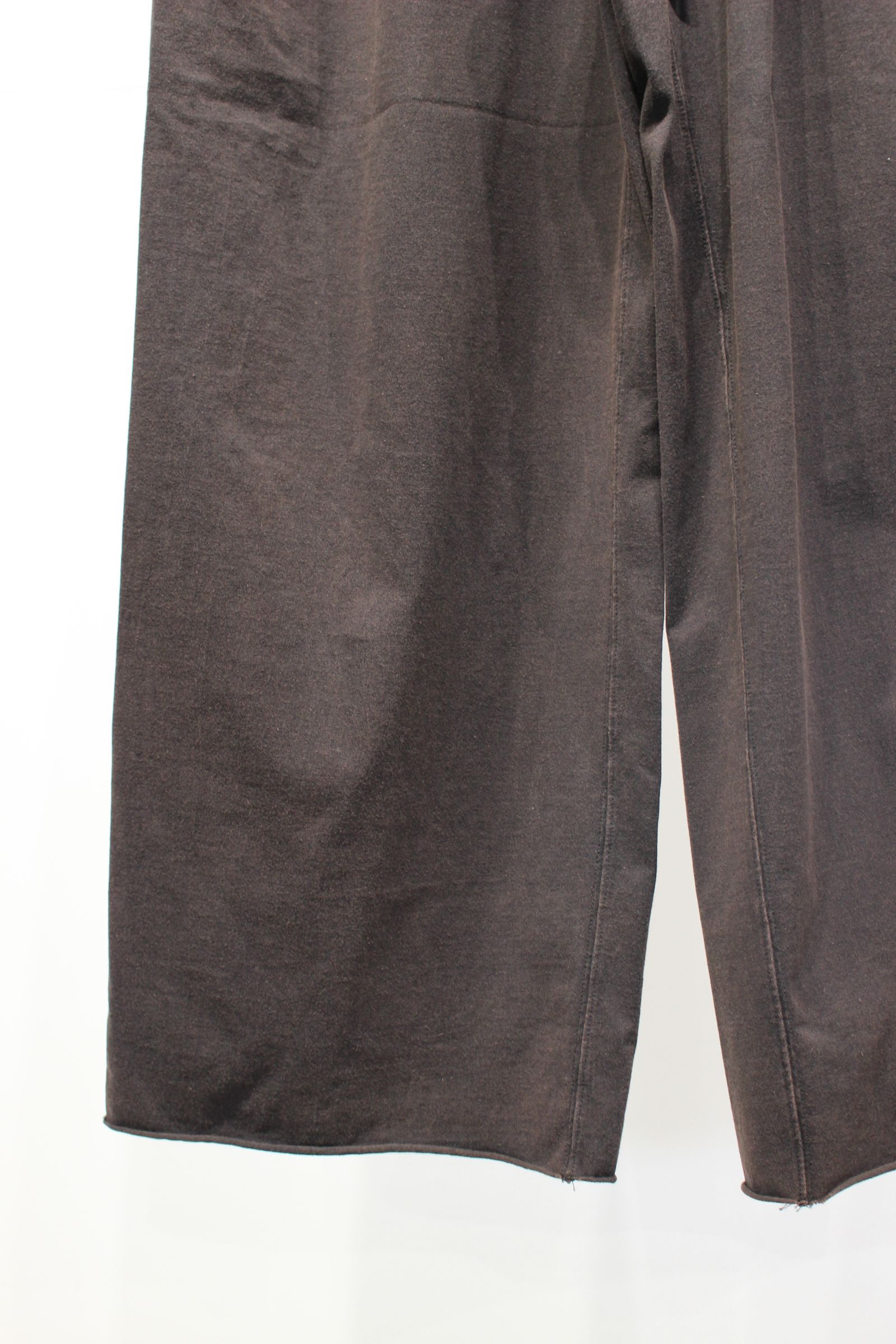 DRAPE WIDE EASY CUT SLACKS | BLACK | スラックス