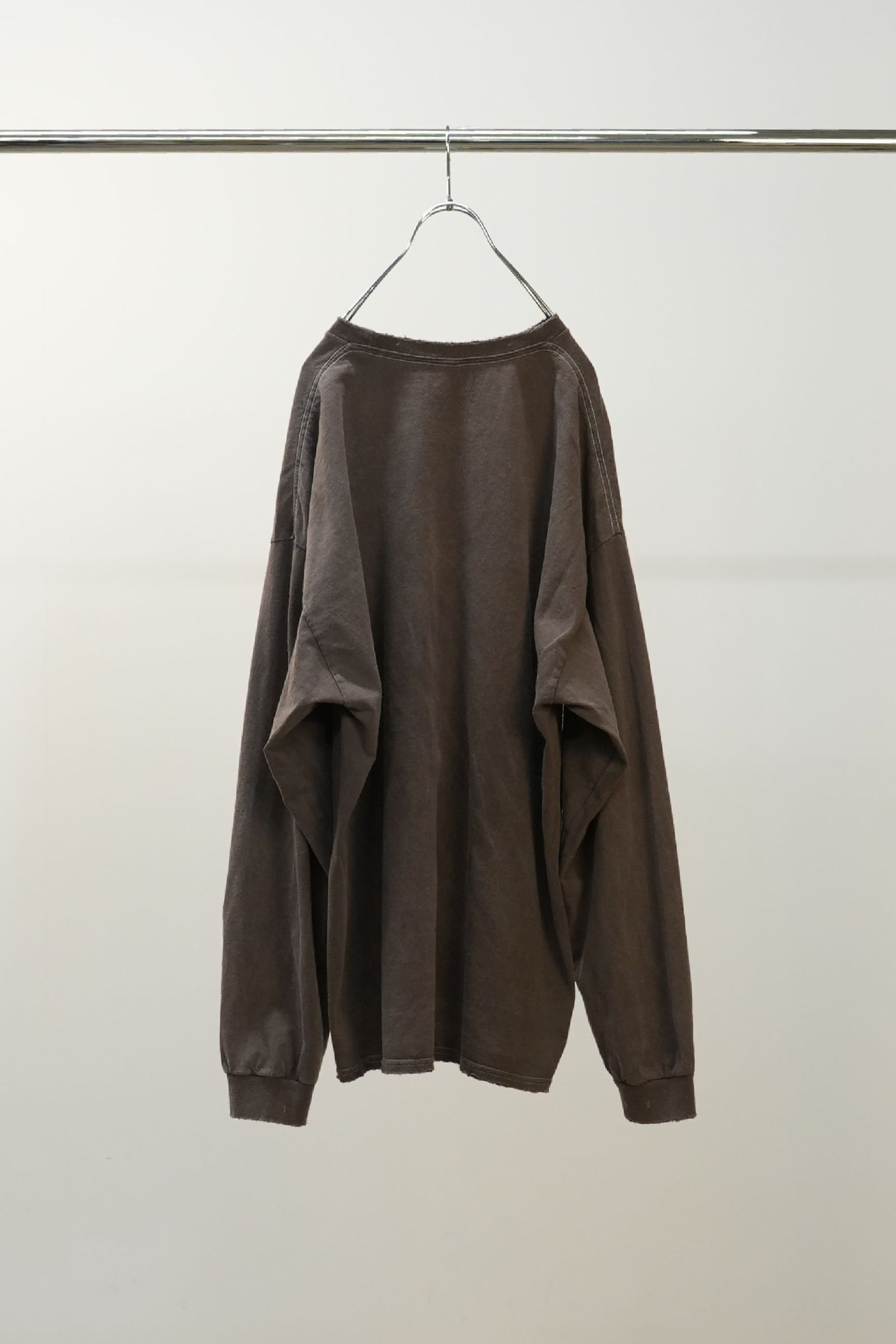 [ラスト1点] EMBROIDERY DYED LS T-SHIRT 2 | BROWN | カットソー