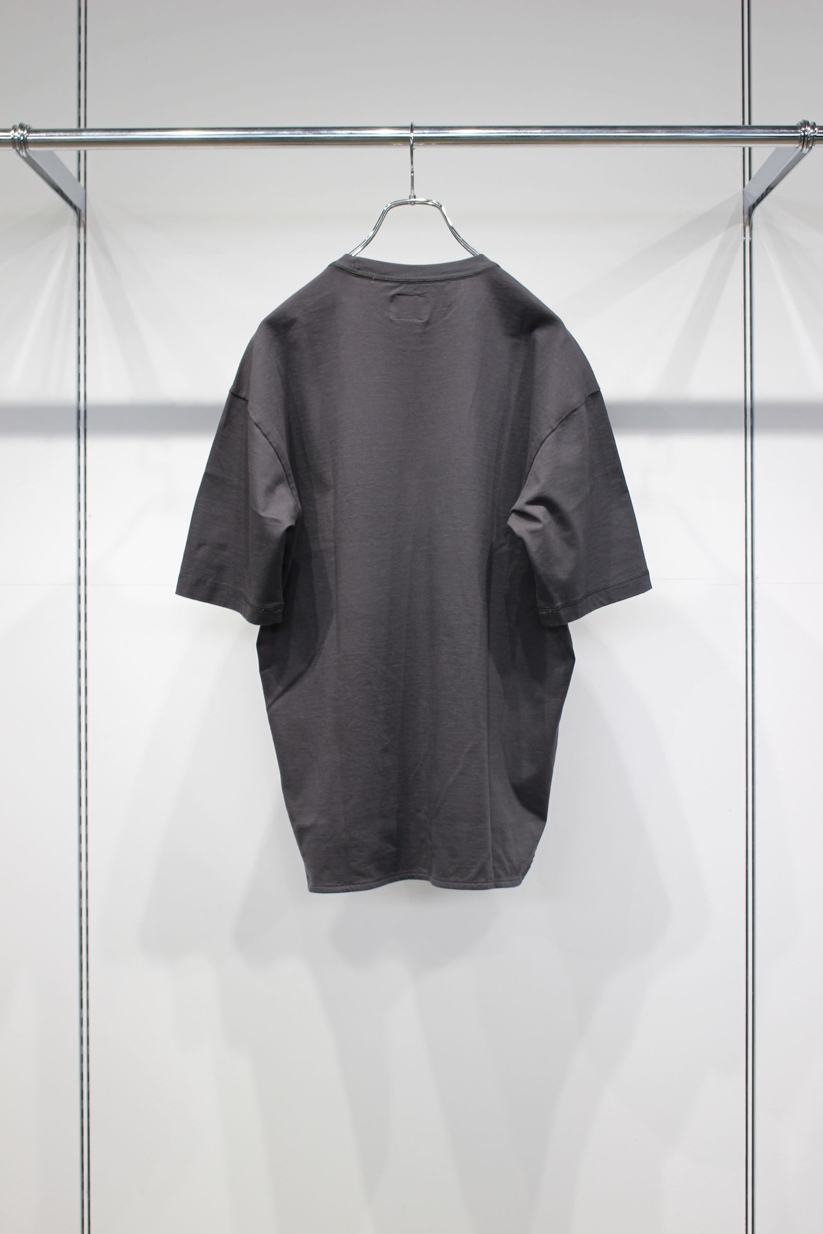BASIC COTTON CREW-NECK TEE | CHARCOAL | カットソー