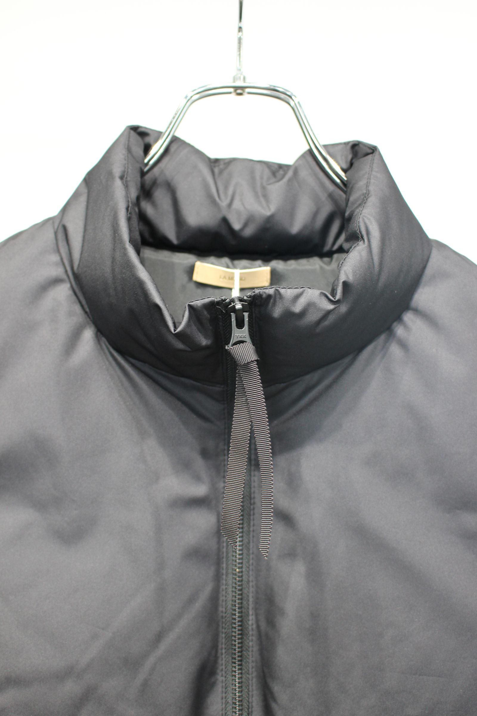 CURVY QUILT DOWN VEST | BLACK | ダウンベスト