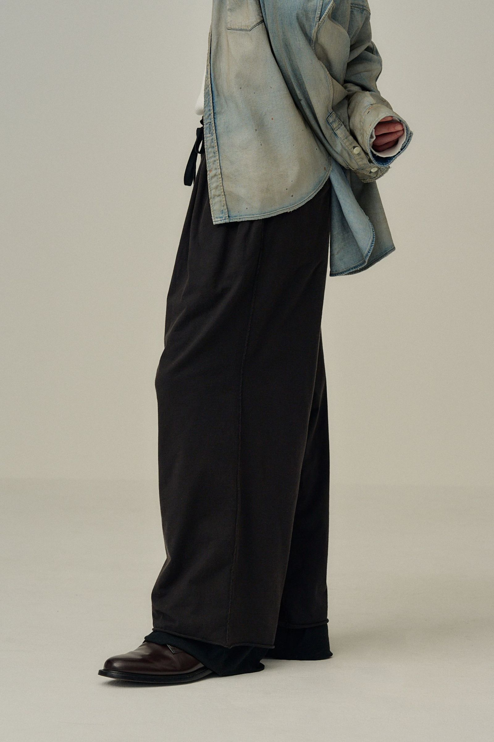[ラスト1点] DRAPE WIDE EASY CUT SLACKS | BLACK | スラックス