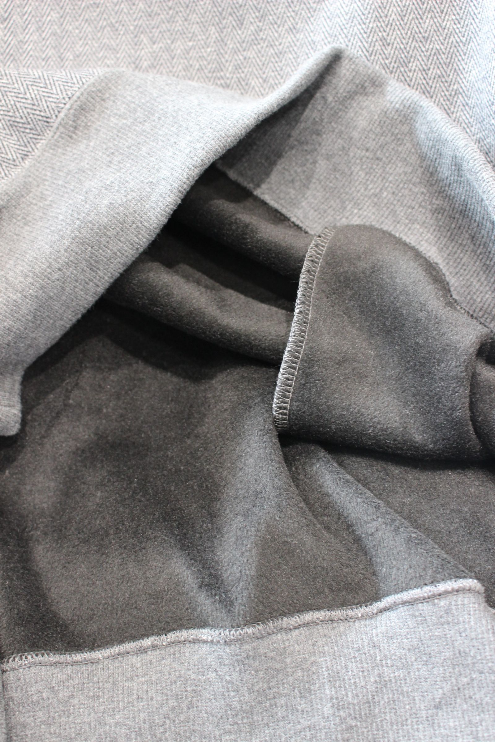 BLANKET TURTLE-NECK P/O/CHARCOAL.H