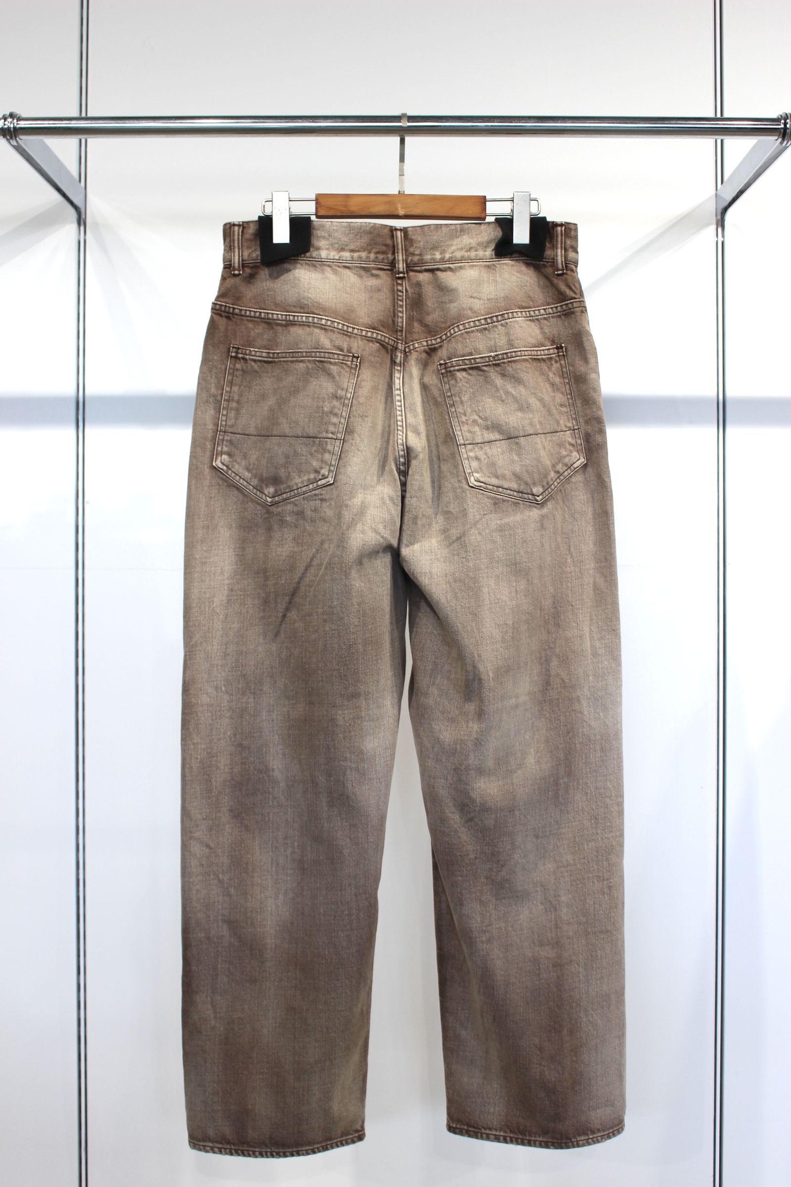 P/TAPERED 5P DENIM PANTS | BROWN | デニム
