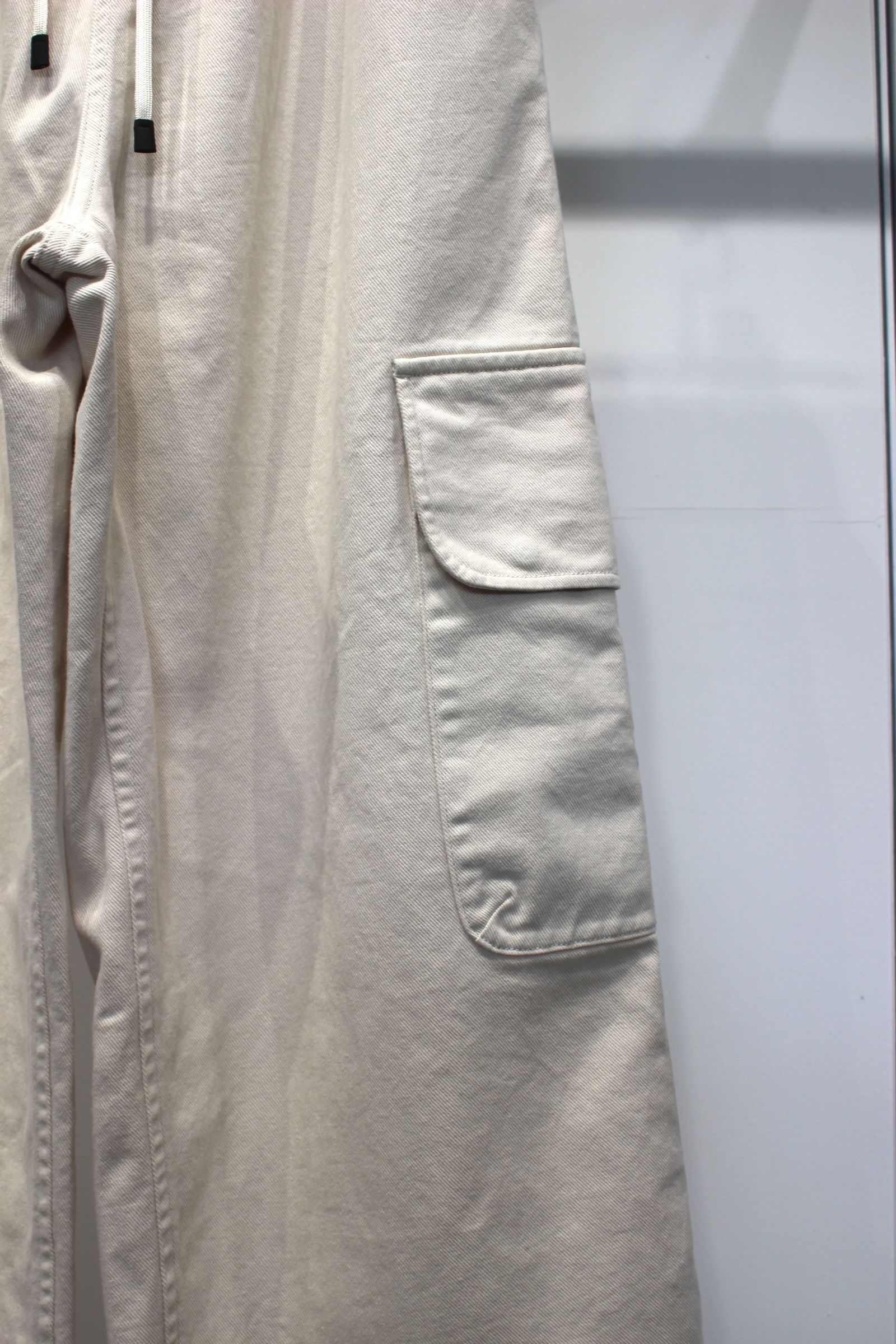 RILEY CARGO TROUSERS | IVORY | カーゴパンツ