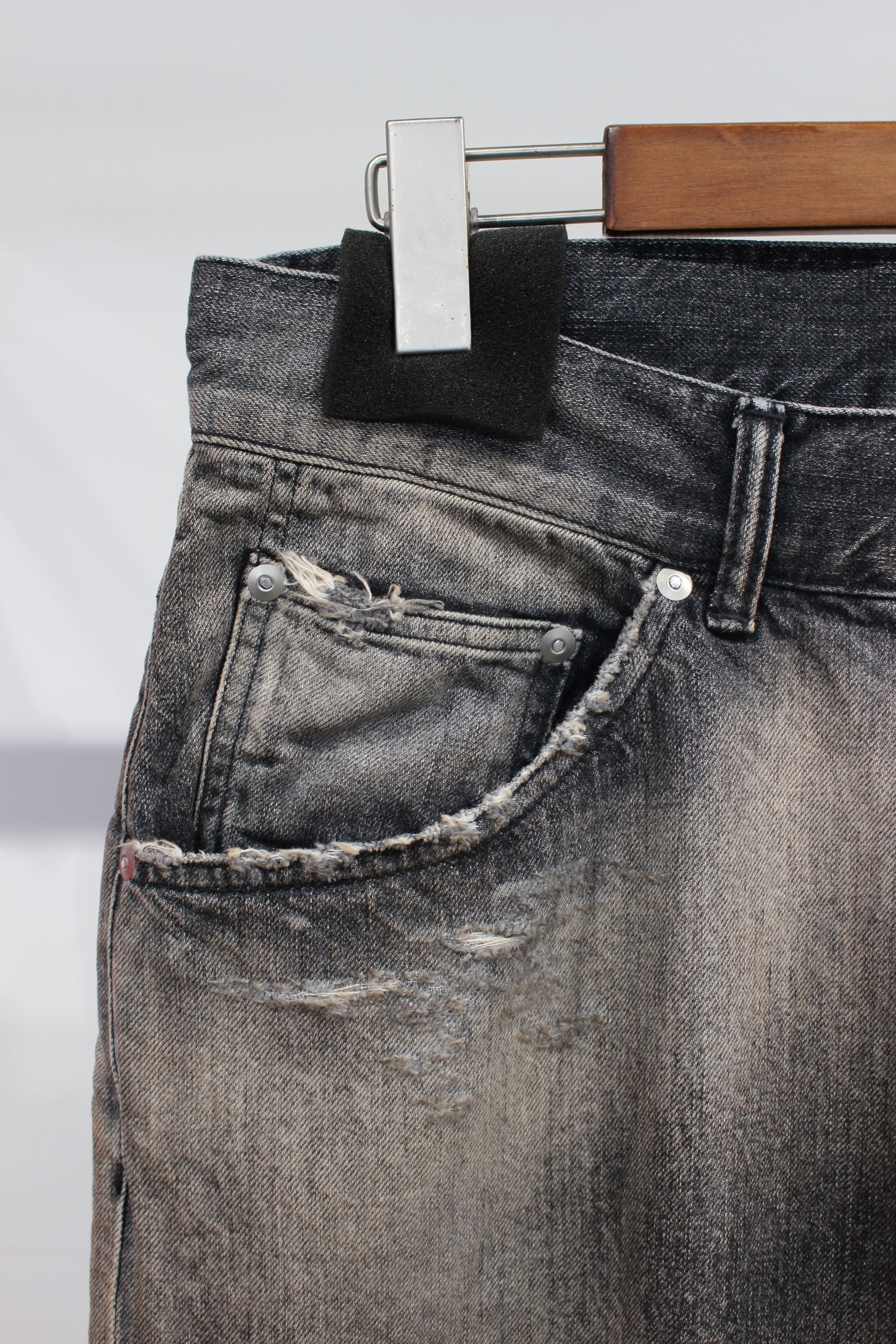 P/DAMAGE DENIM STRAIGHT 5P PANTS | BLACK | デニム