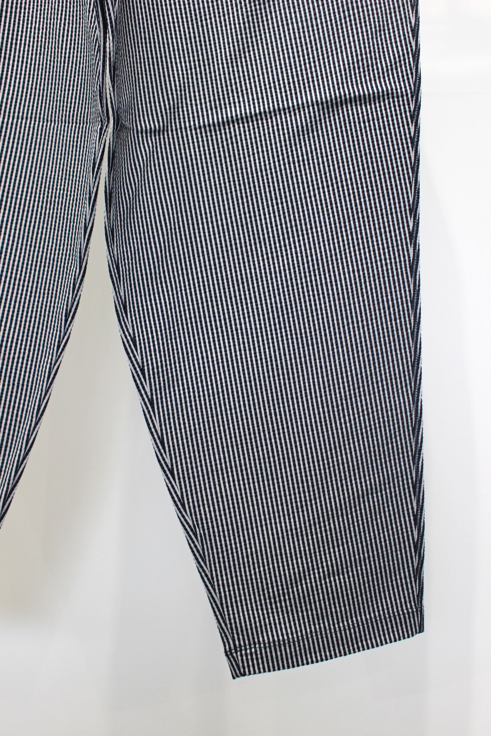 SEERSUCKER 3 TUCK PANTS | NAVY ST. | イージーパンツ