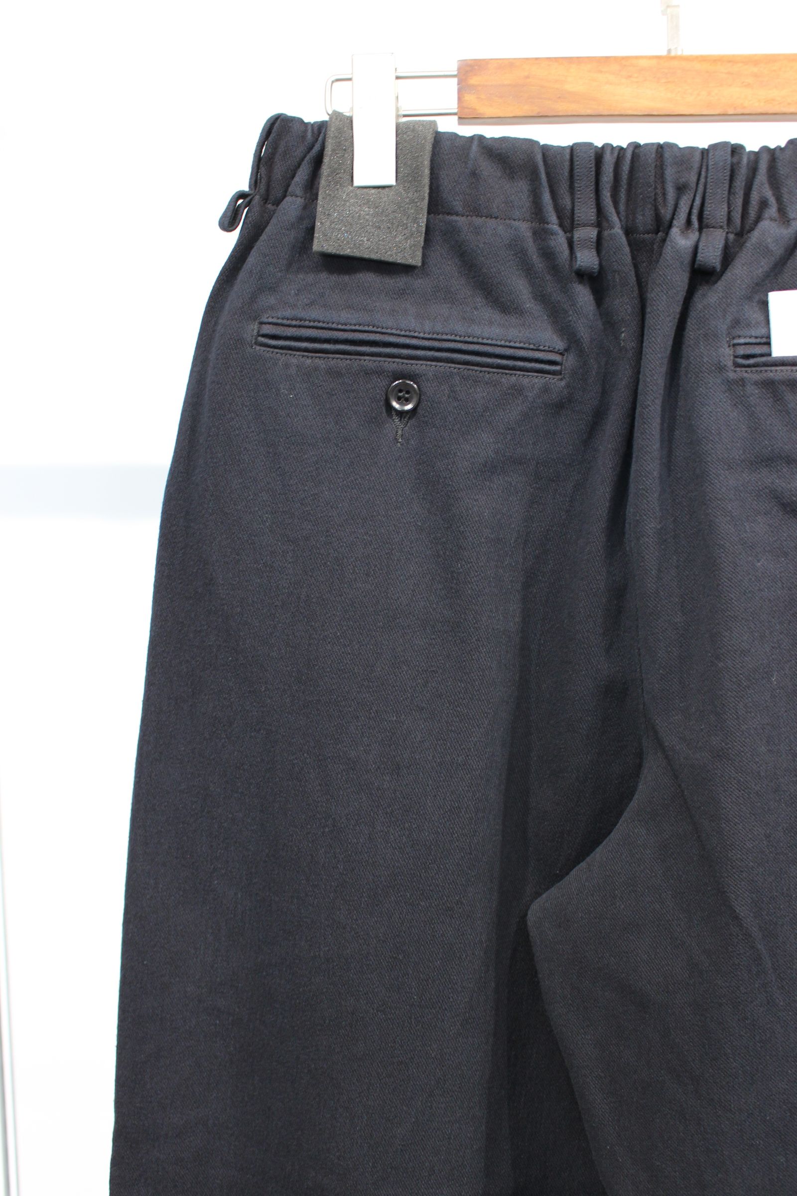 DENIM 2TUCK WIDE EZ SLACKS -overdyed-/BLACK