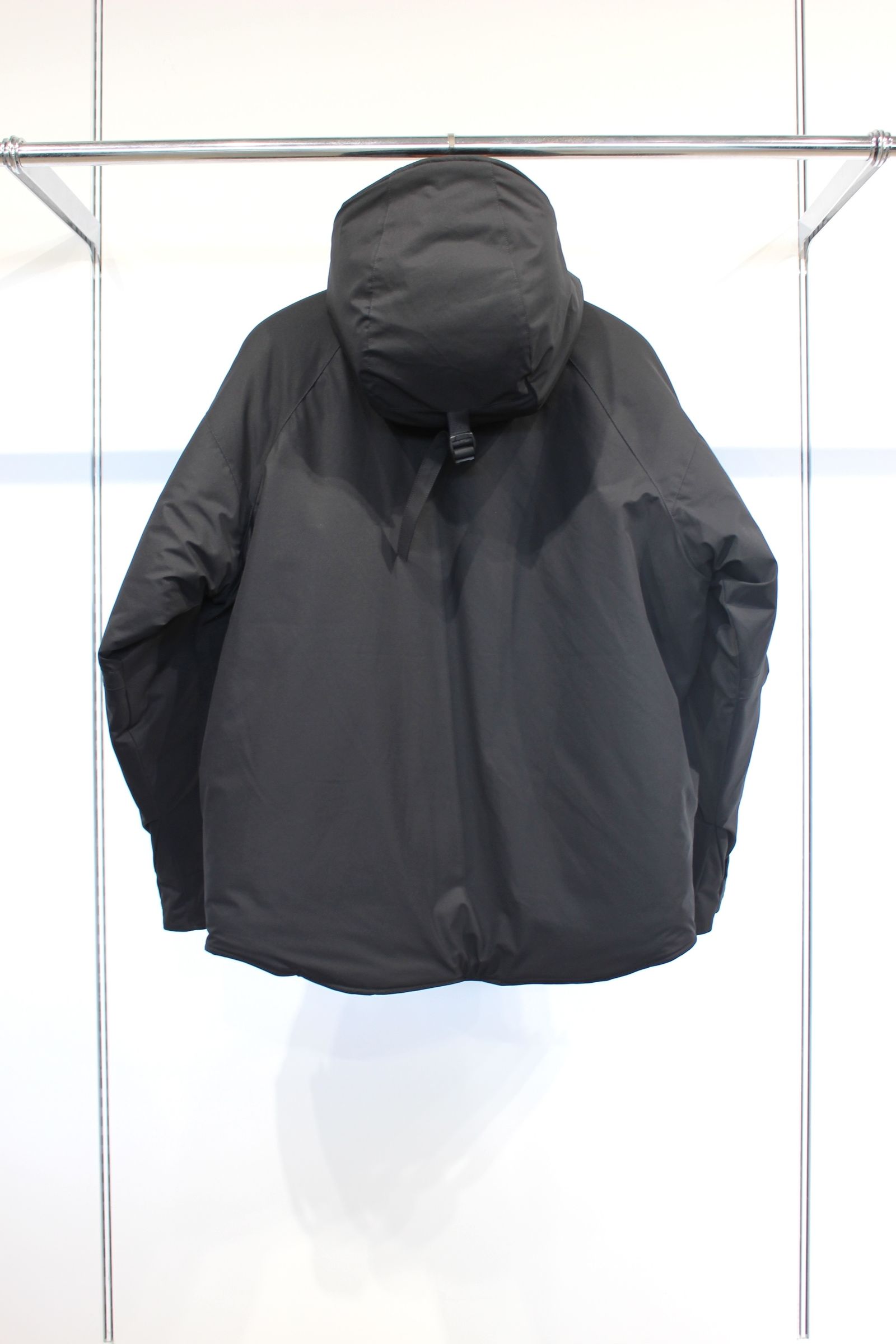 HI-LOFT WATER PROOF INSULATED HOODED JACKET | BLACK | ジャケット