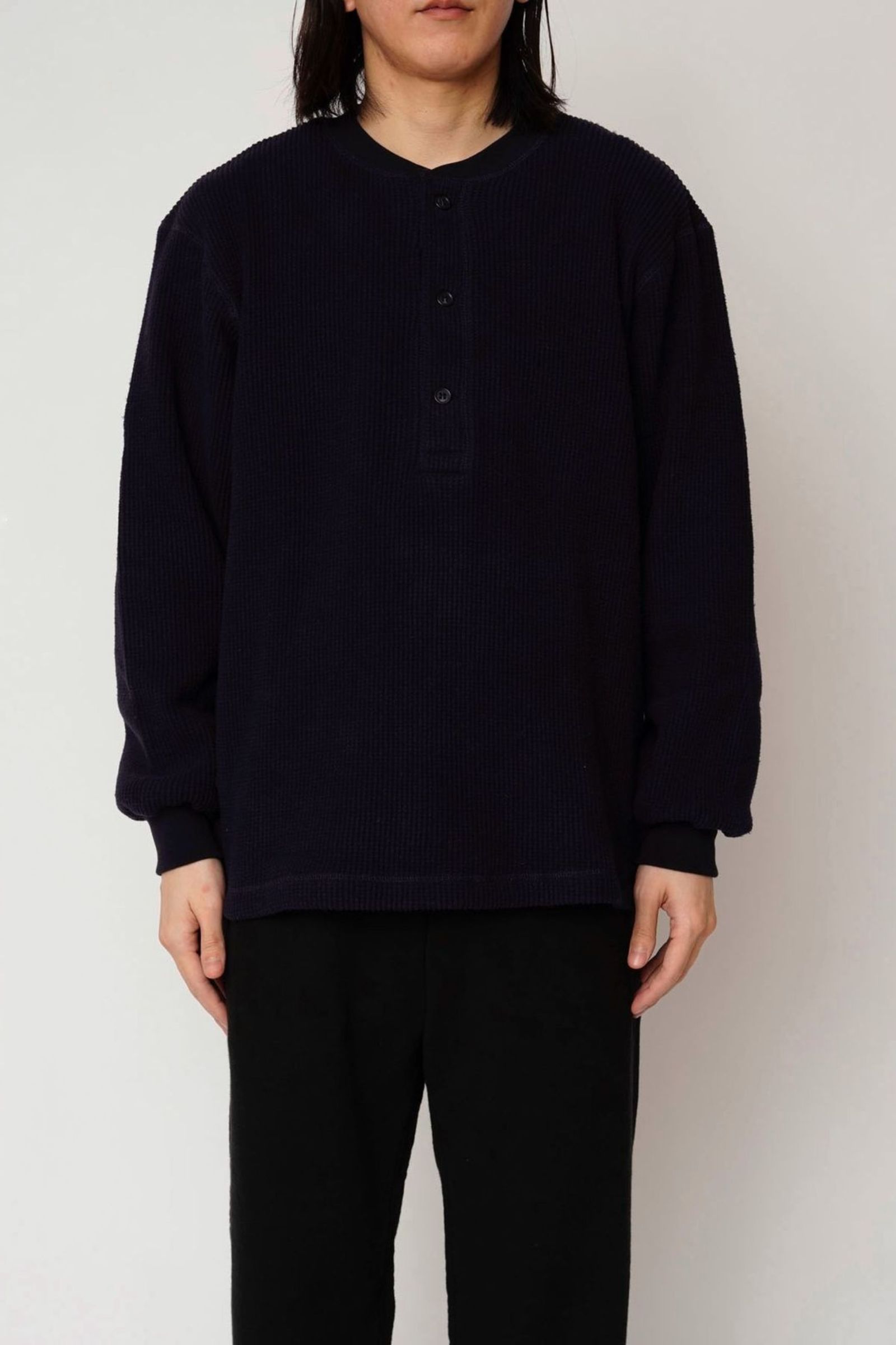 HENRY NECK L/S T-SHIRTS | NAVY | カットソー