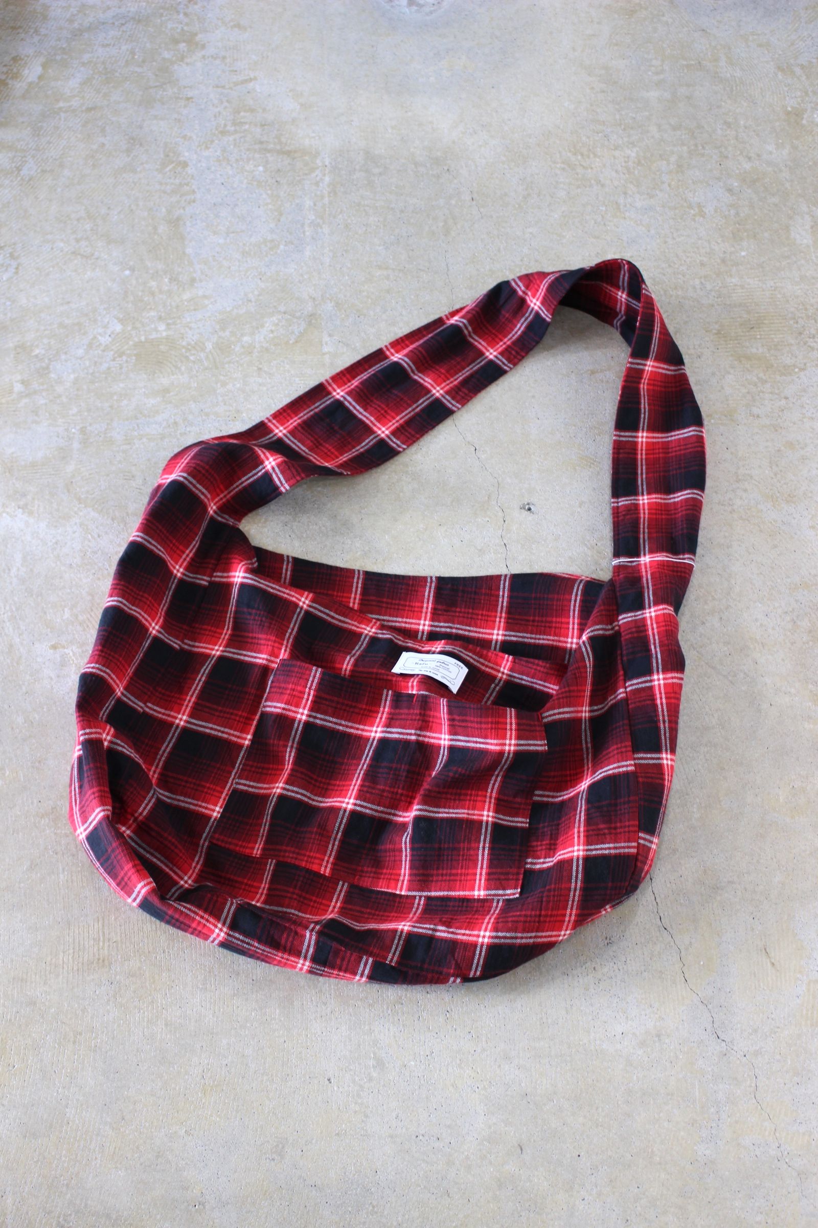 Body bag | RED | バッグ