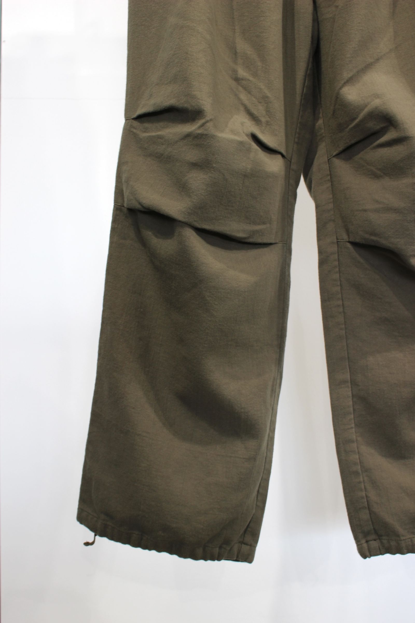 [ラスト1点] HREINN EZ TROUSERS | OLIVE | パンツ