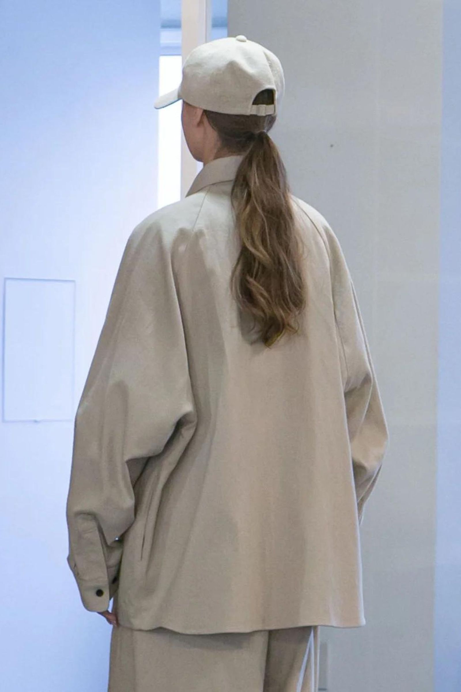 ORGANIC COTTON FLANNEL RAGLAN OVERSIZE SHIRT | LIGHT BEIGE | シャツアウター