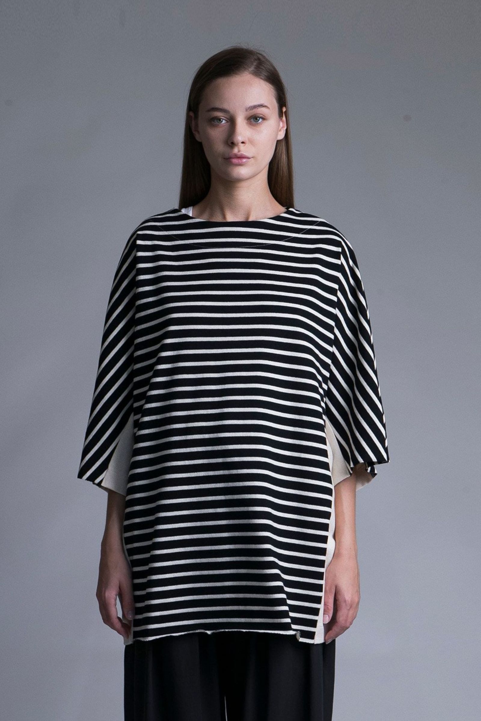 BASQUE BORDER S/S TEE/BLACK