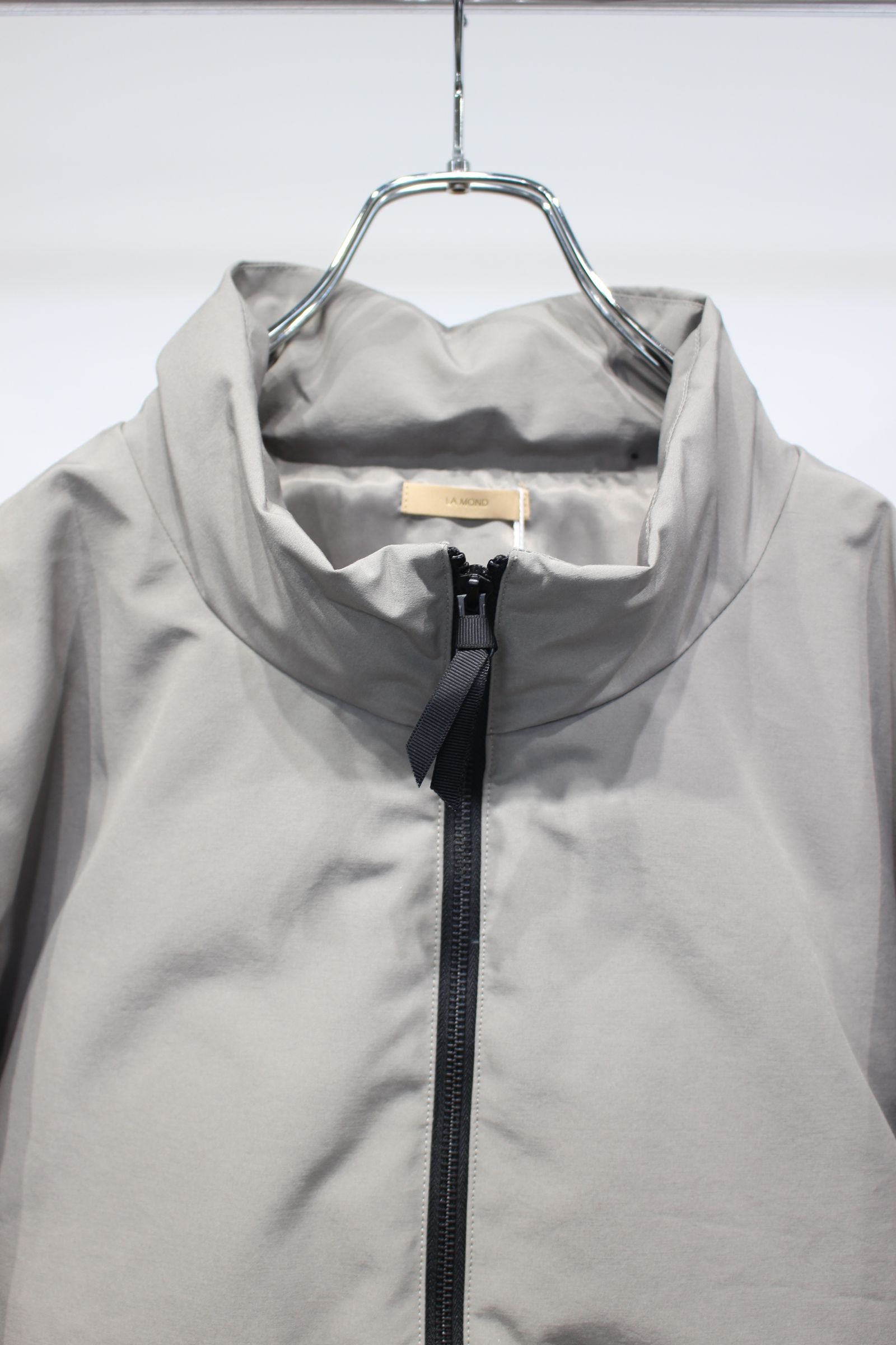 WEATHER CLOTH DOWN BLOUSON | GREIGE | ダウンジャケット