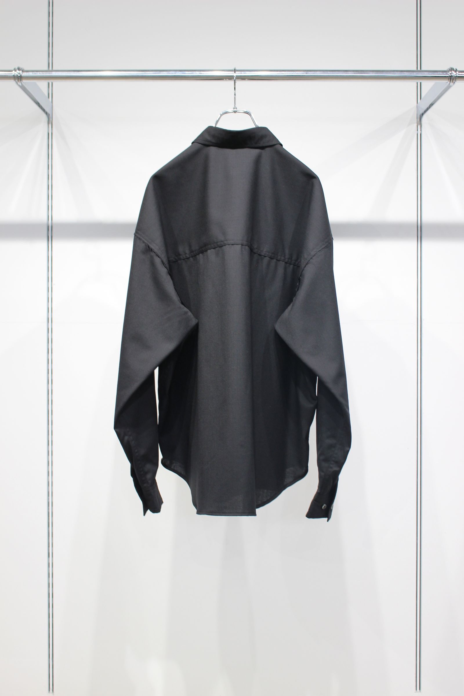 WOOL CALM SKIN WIDE SHIRT : CUT-OFF | BLACK | シャツ
