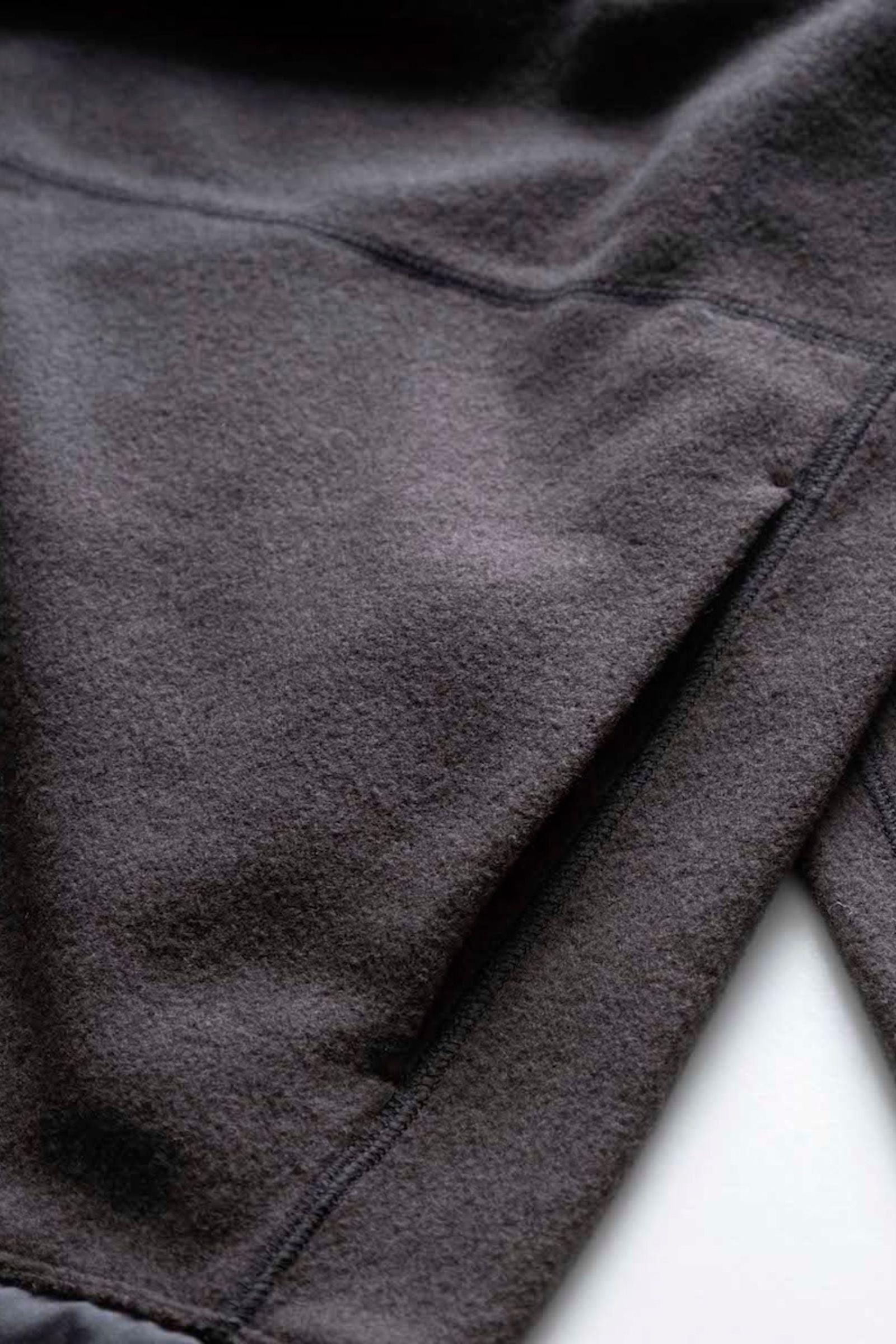 WOOL FLEECE CARDIGAN/GUNMETAL