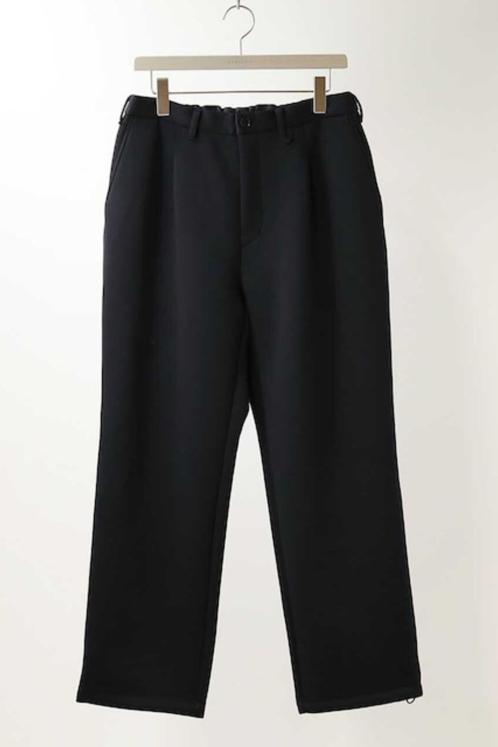 AIR DOUBLE-KNIT STRAIGHT PANTS | BLACK | 1タックパンツ