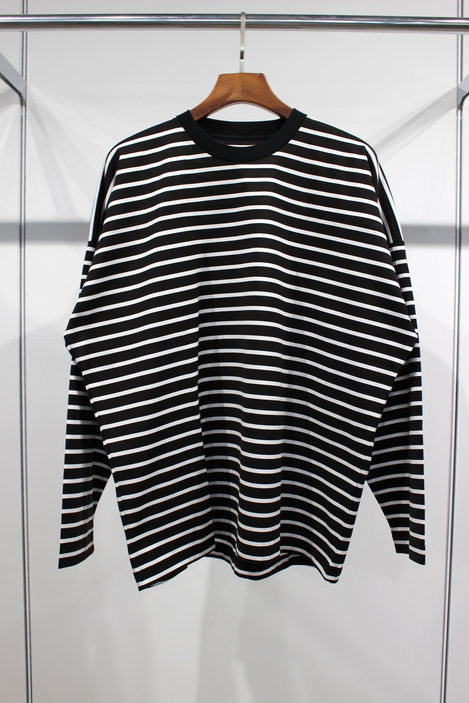 CREW NECK BORDER FOOTBALL CUTSAW/カットソー
