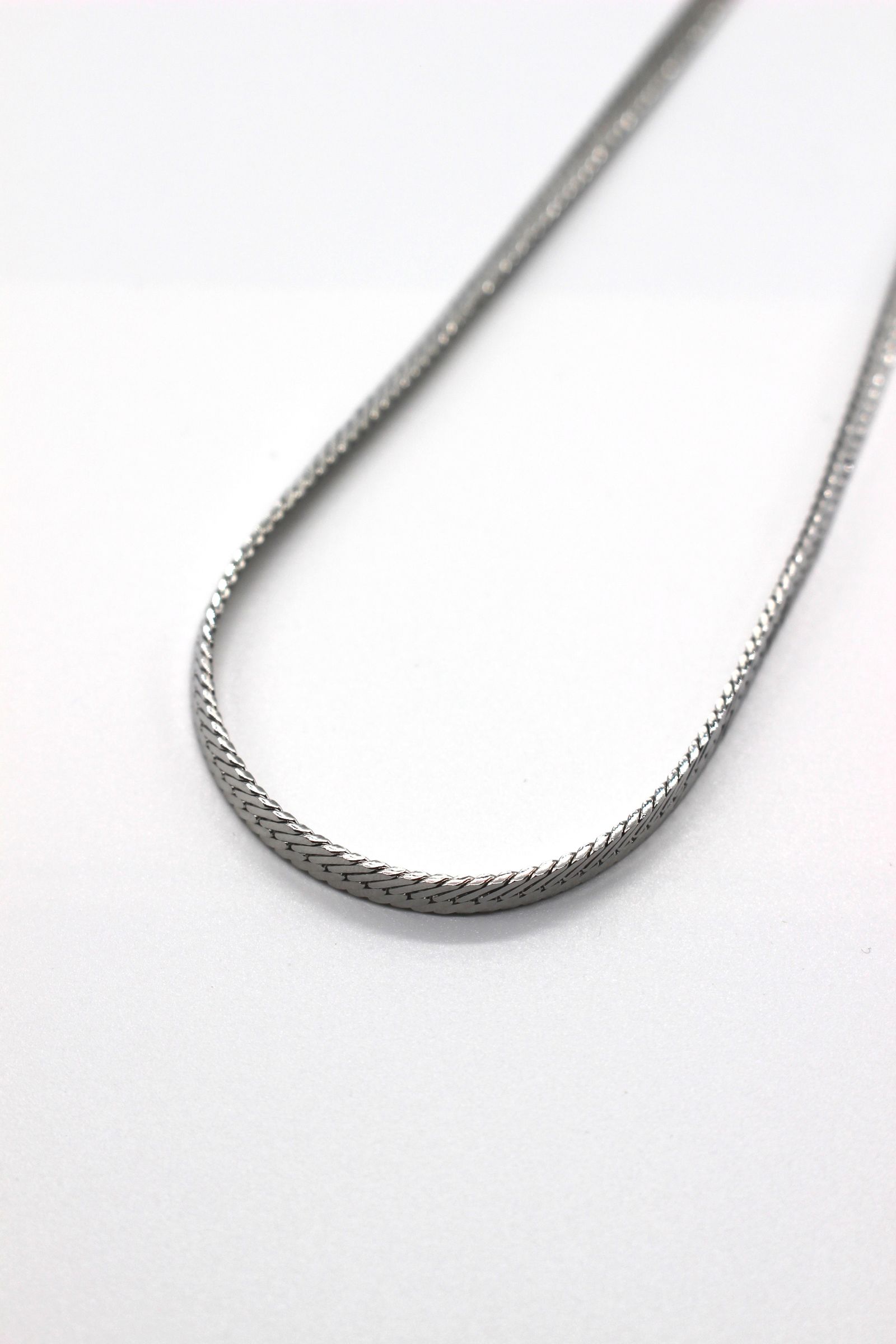 SNAKE CHAIN NECKLACE/ネックレス