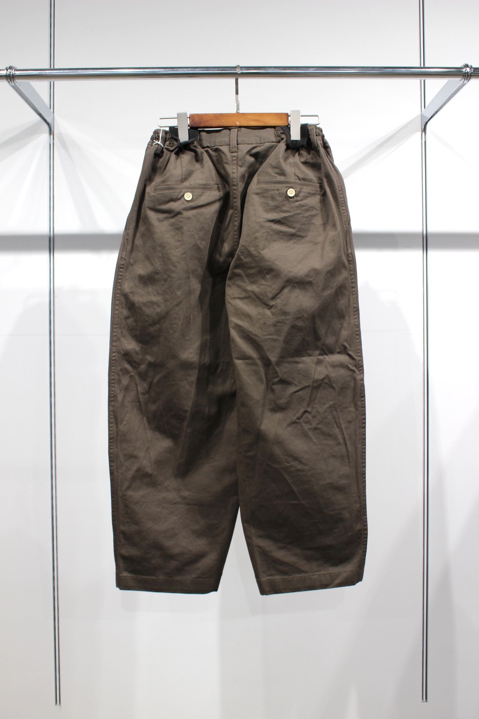 Two tuck chino`s/2タックチノパンツ