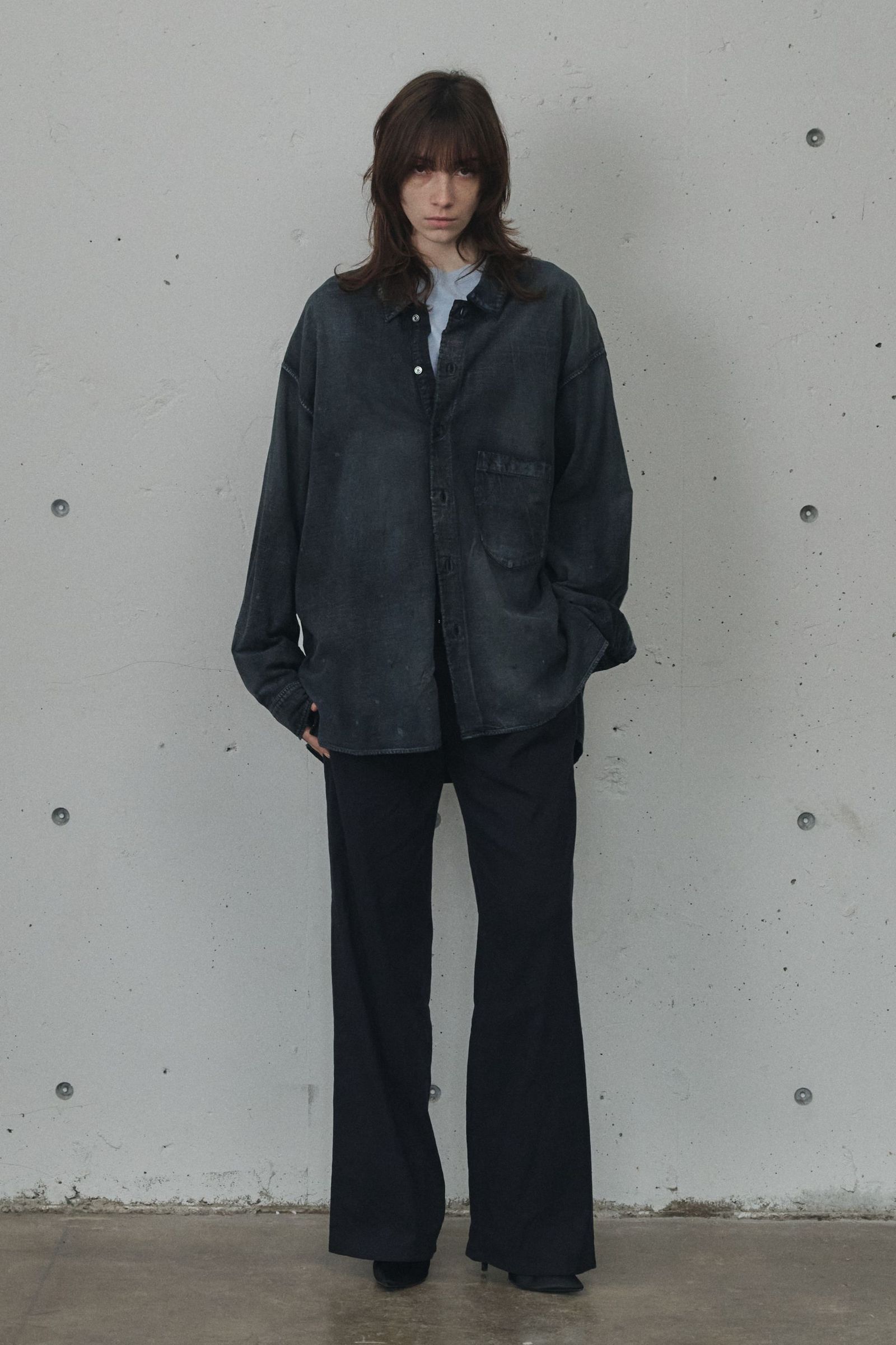 BRUSHSTROKE AGING SHIRT | BLACK | シャツ