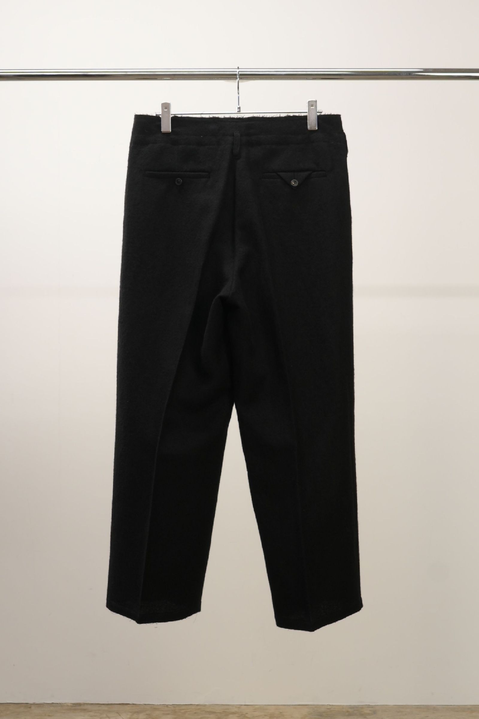 SEMI-DOUBLE TAILORED JACKET | SHRINK WOOL WIDE SLACKS | BLACK | セットアップ