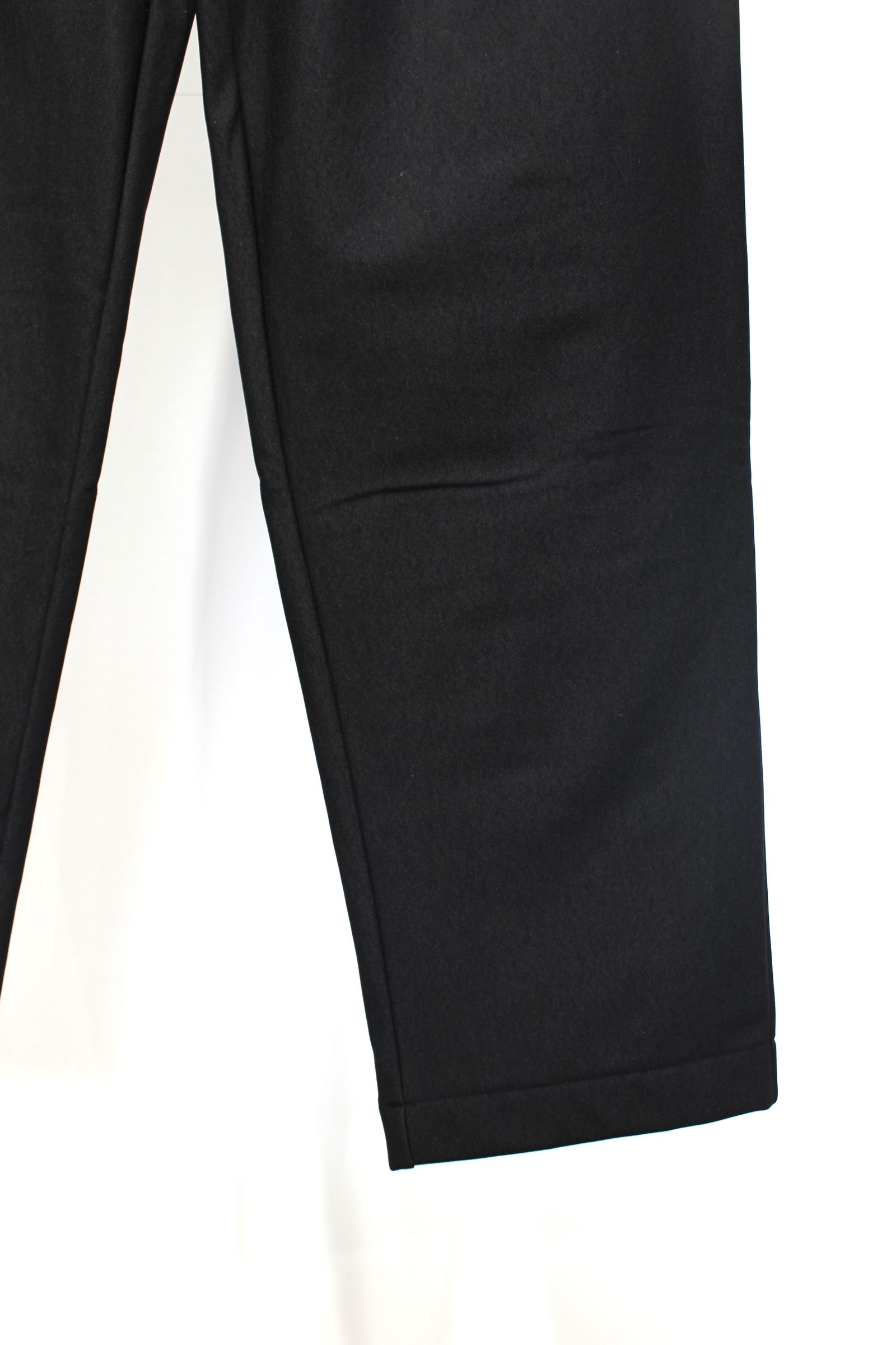 WARM TECH PREMIUM PANTS | COAL BLACK | テーパードパンツ