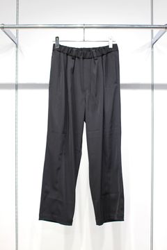TWILL TWIST CENTER SEAM PANTS | BLACK | イージーパンツ