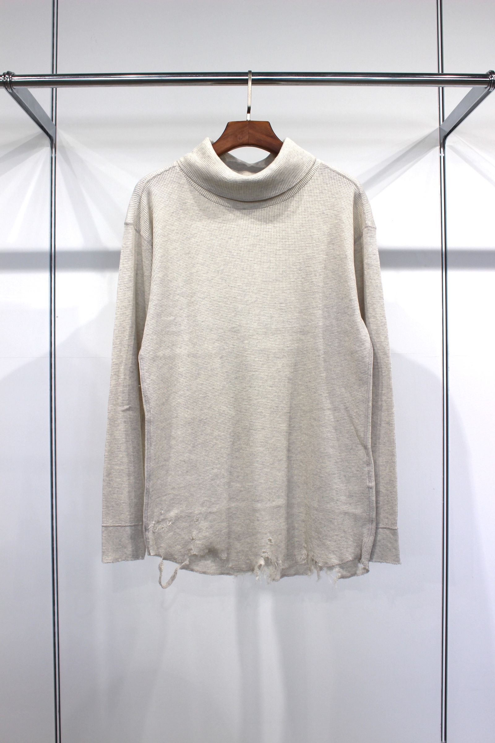 ANCELLM - DAMAGE WAFFLE CREW HI-NECK LS T-SHIRT/IVORY | NapsNote