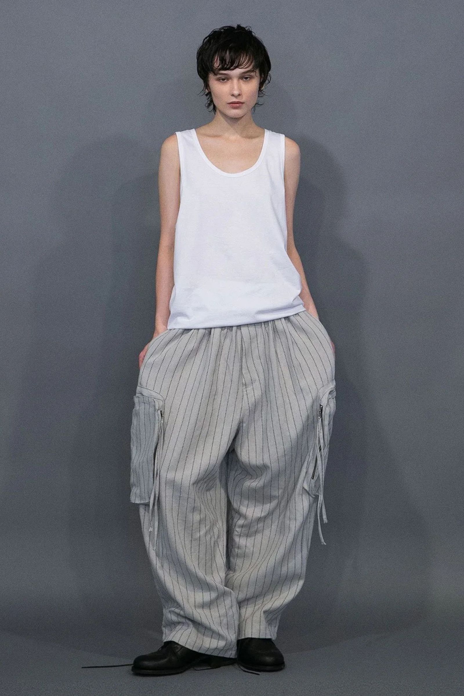 [ラスト1点] DOBBYSTRIPE / HERRINGBONE WIDE CARGO PANTS | LIGHT GRAY | ワイドパンツ