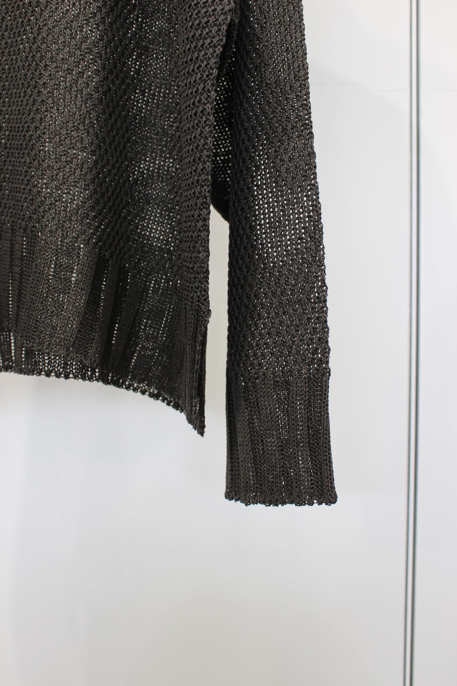 MESH KNIT/CHARCOAL