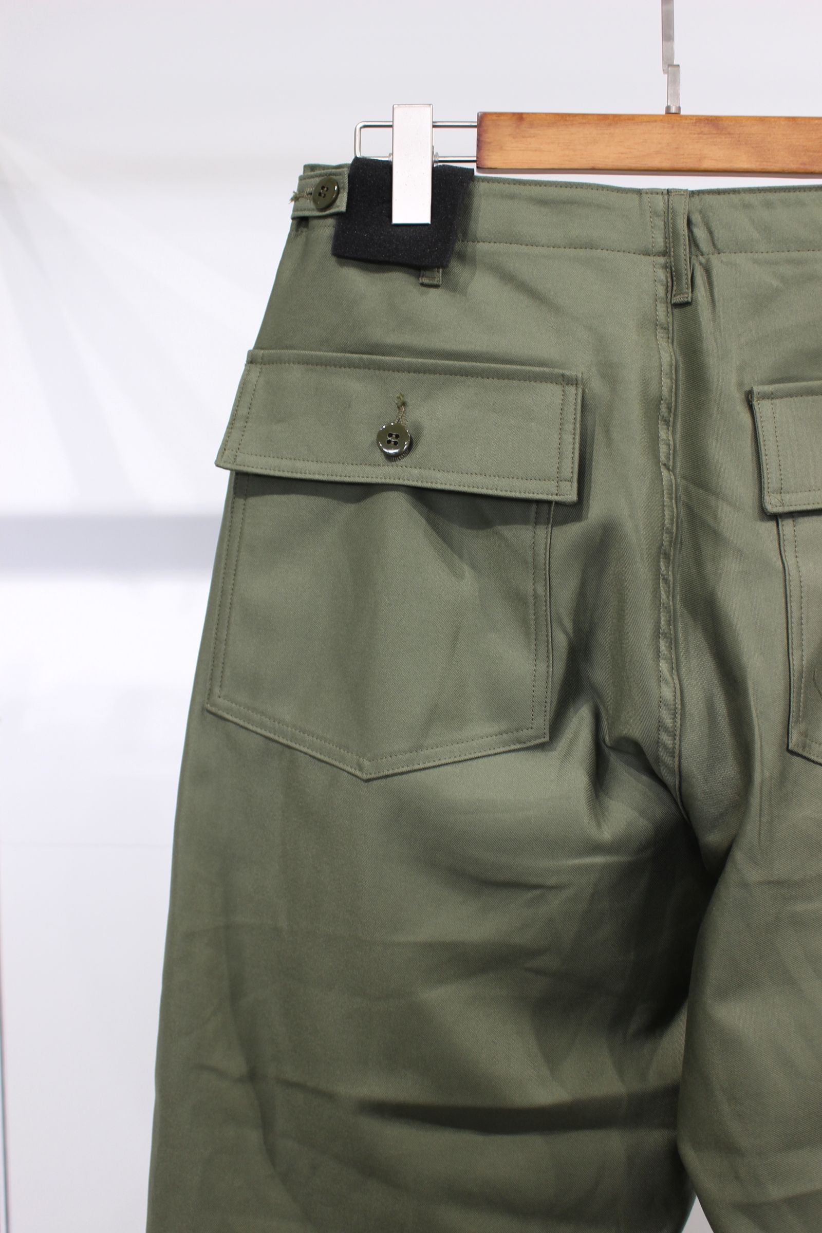 GIZA BACK SATIN BAKER PANTS/OLIVE