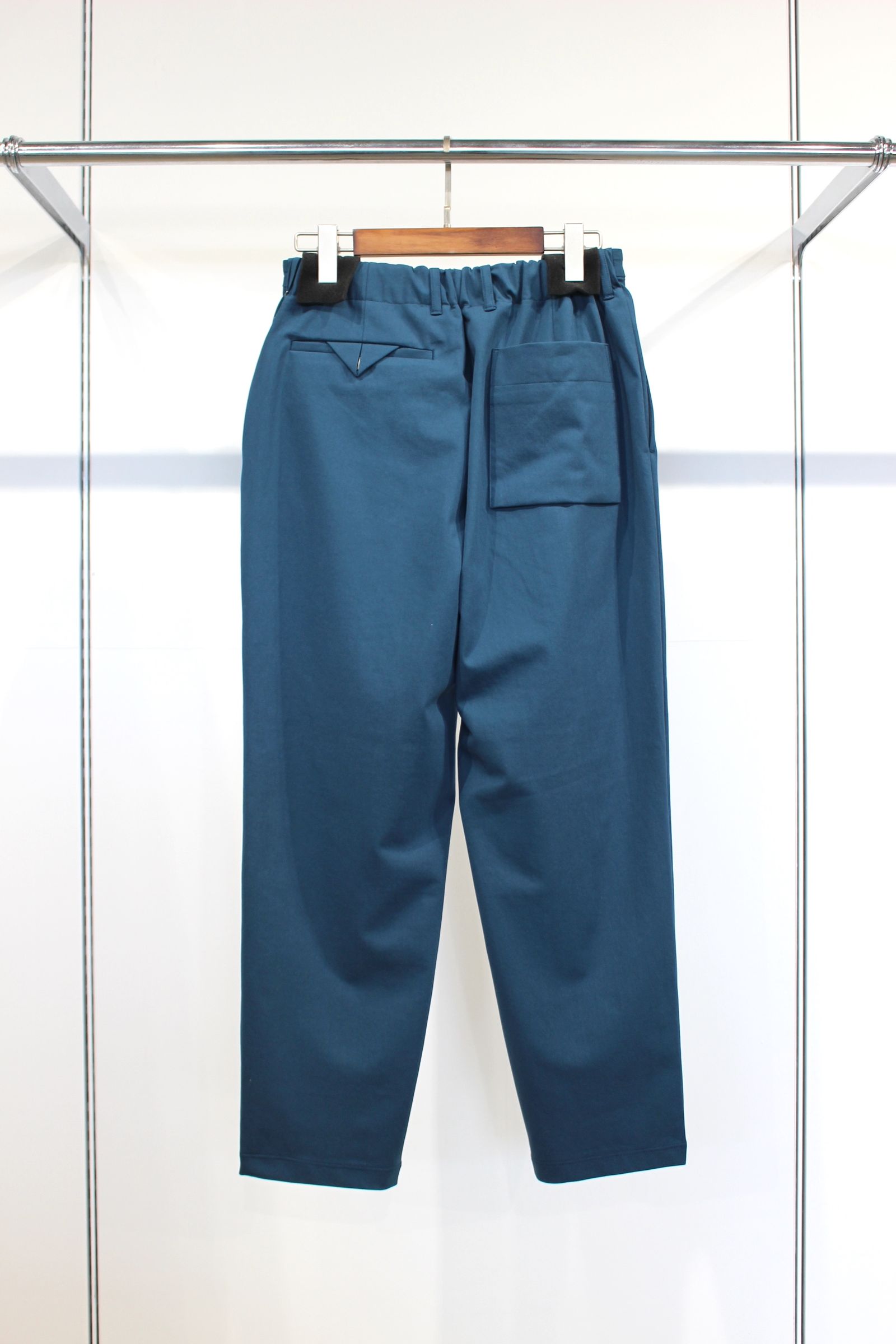 TRICOT TAPERED TROUSERS/PRUSSIAN