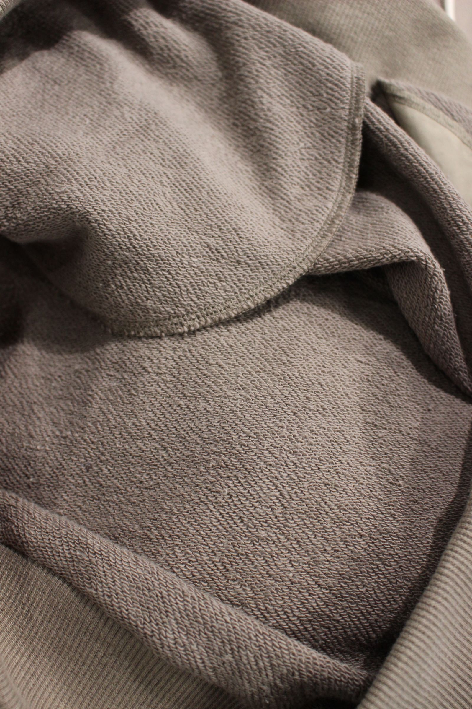 URAKE SWEAT HOODIE/MOCHA