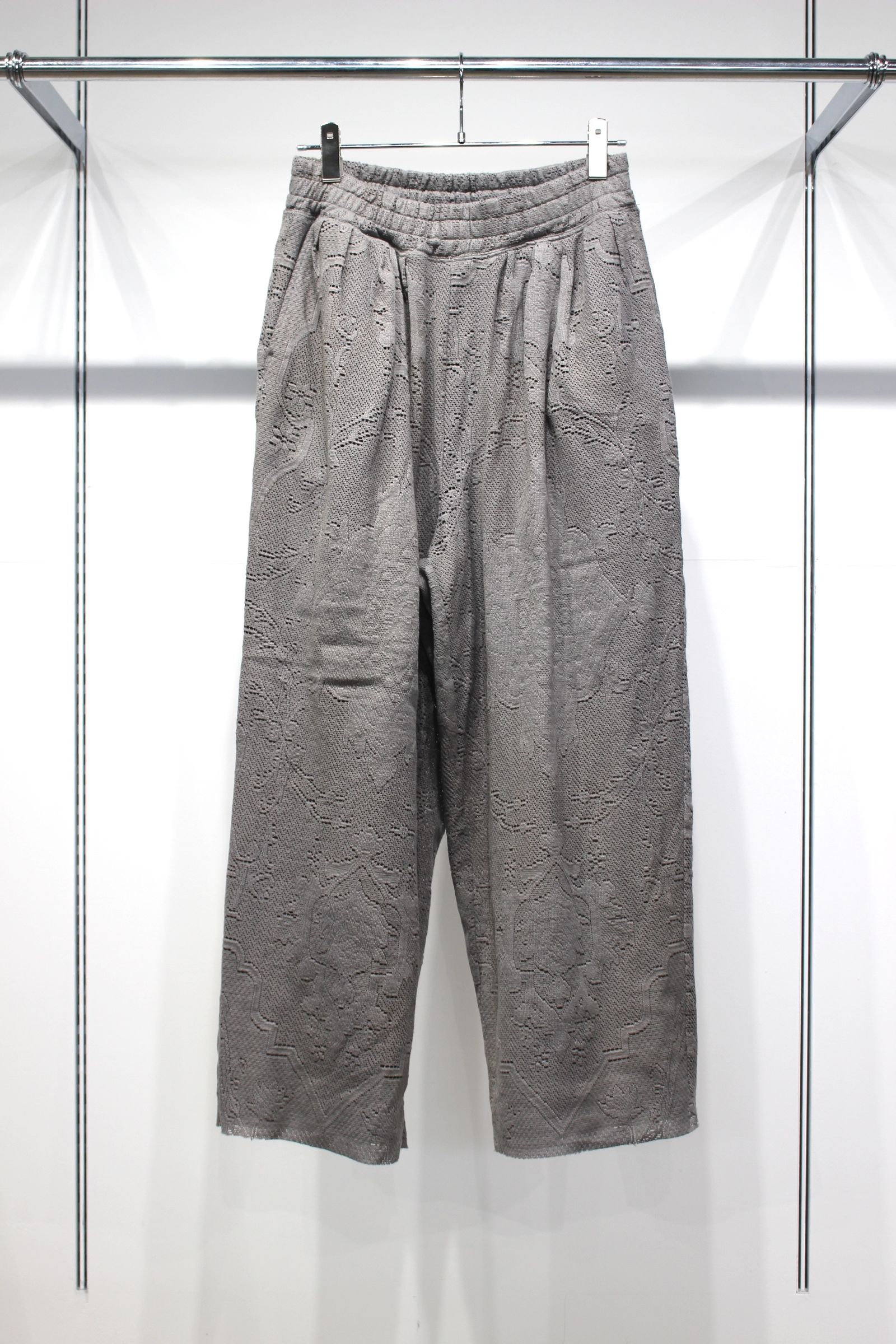 AGING LACE DOUBLE PANEL SLACKS | GRAY | スラックス
