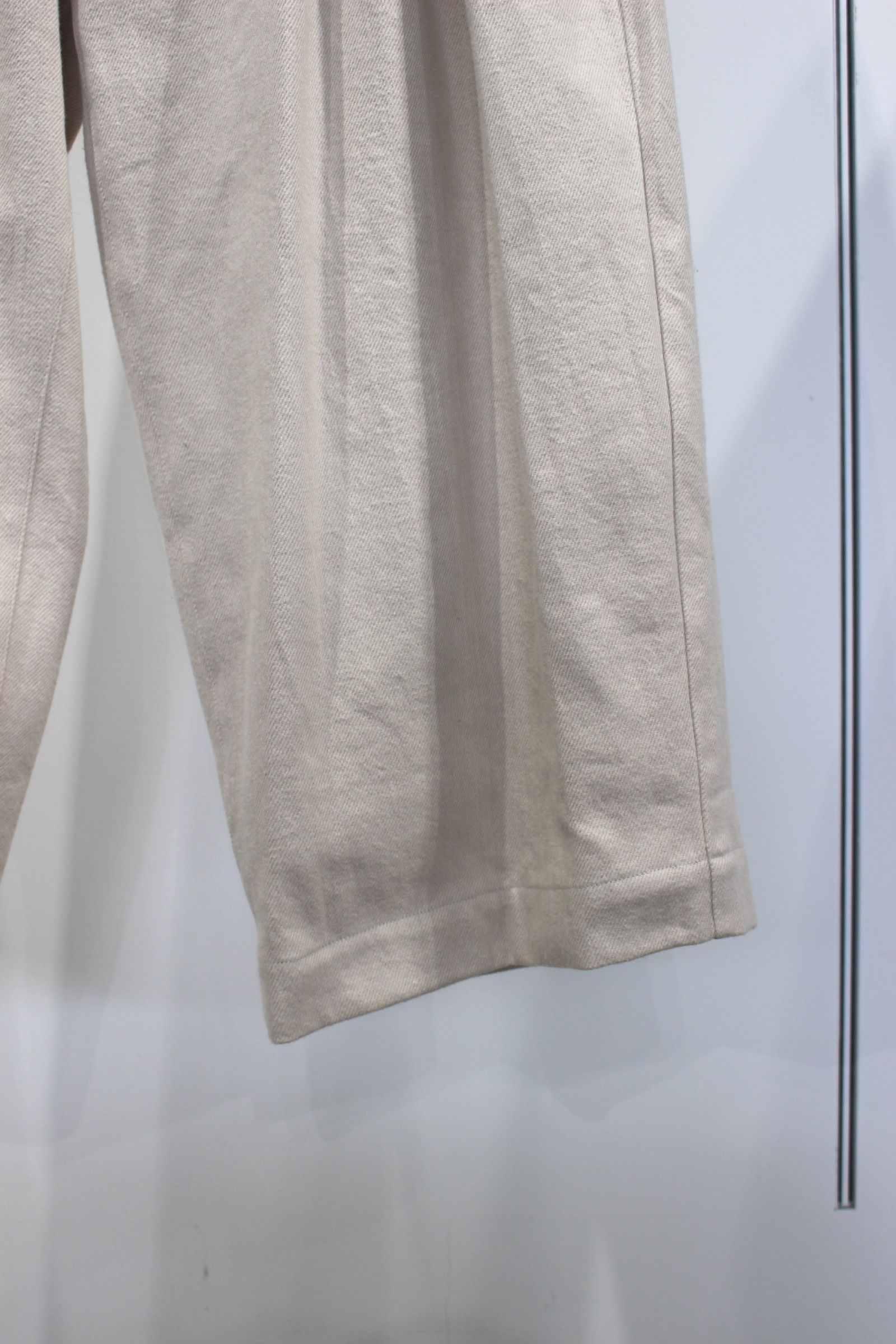 ORGANIC COTTON FLANNEL TUCK WIDE PANTS | LIGHT BEIGE | ワイドパンツ