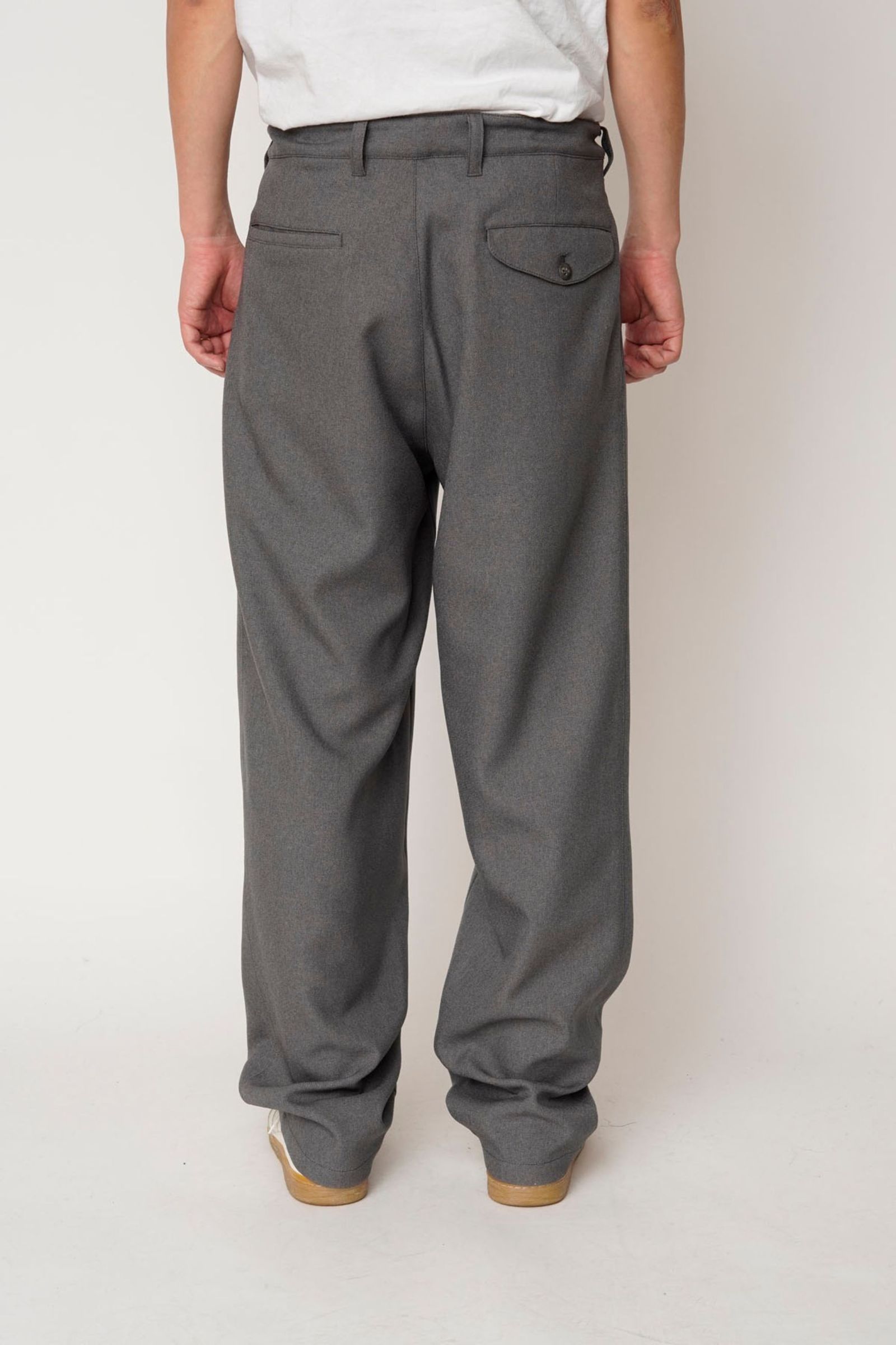 [ラスト1点] 2TUCK EASY TROUSERS | GRAY | スラックス